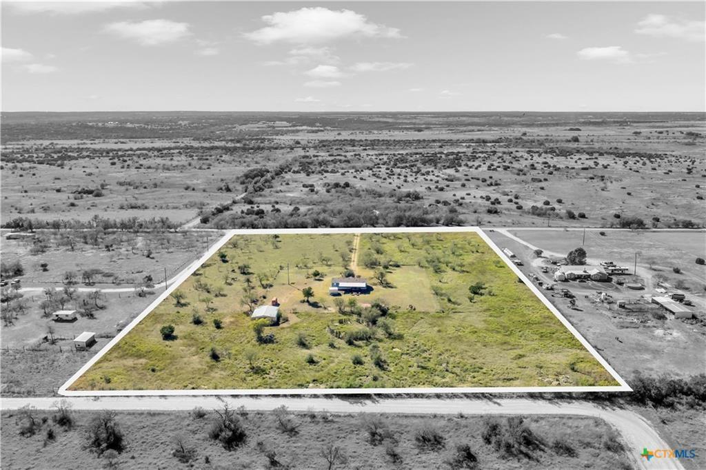 9902 County Road 210, Bertram, TX 78605