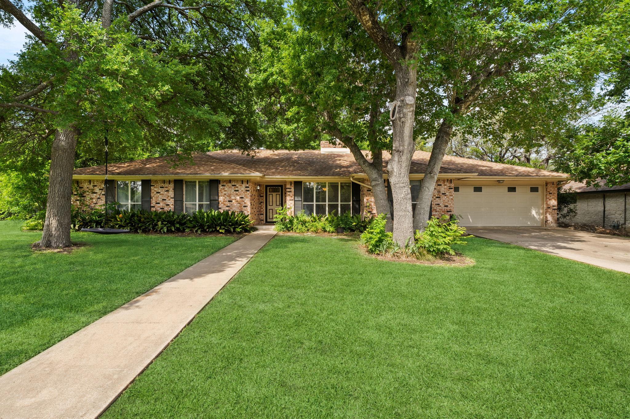 301 Tallwood DR, Georgetown, TX 78628