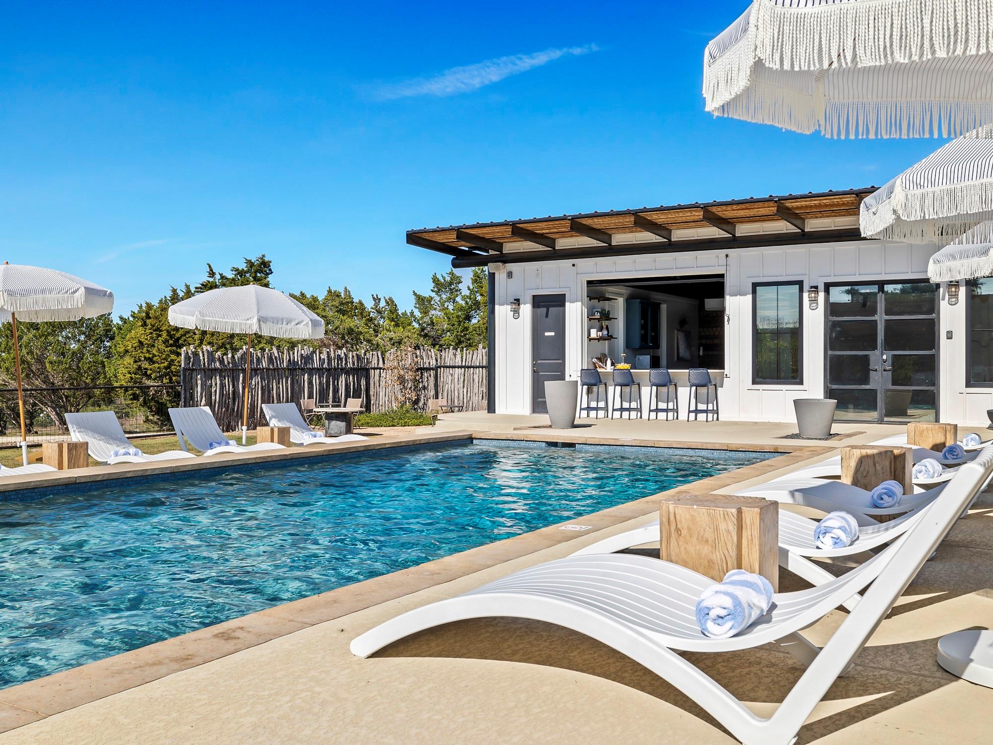 1293 Harmon Hills RD, Dripping Springs, TX 78620