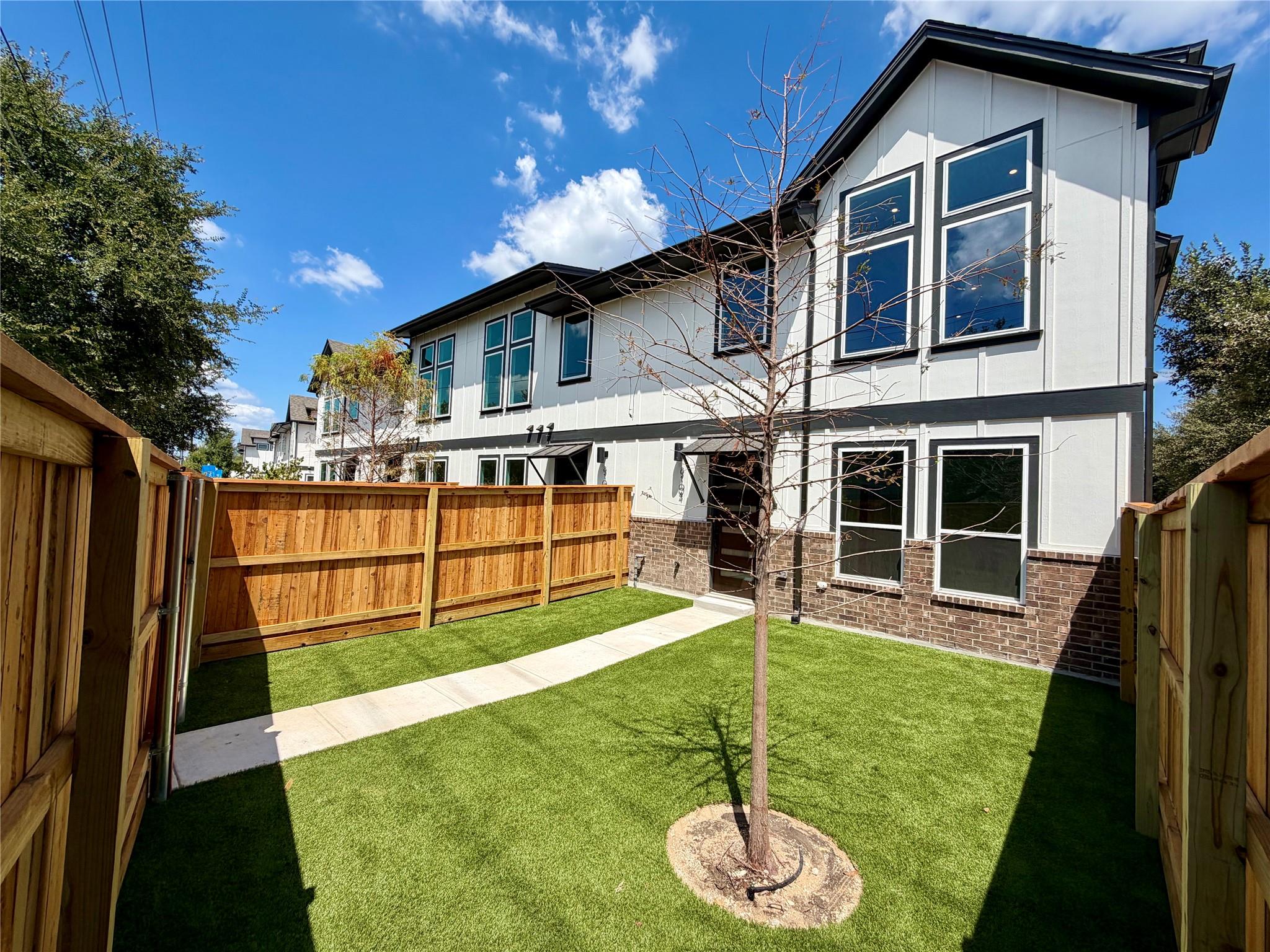 200 W 56th ST #8104, Austin, TX 78751