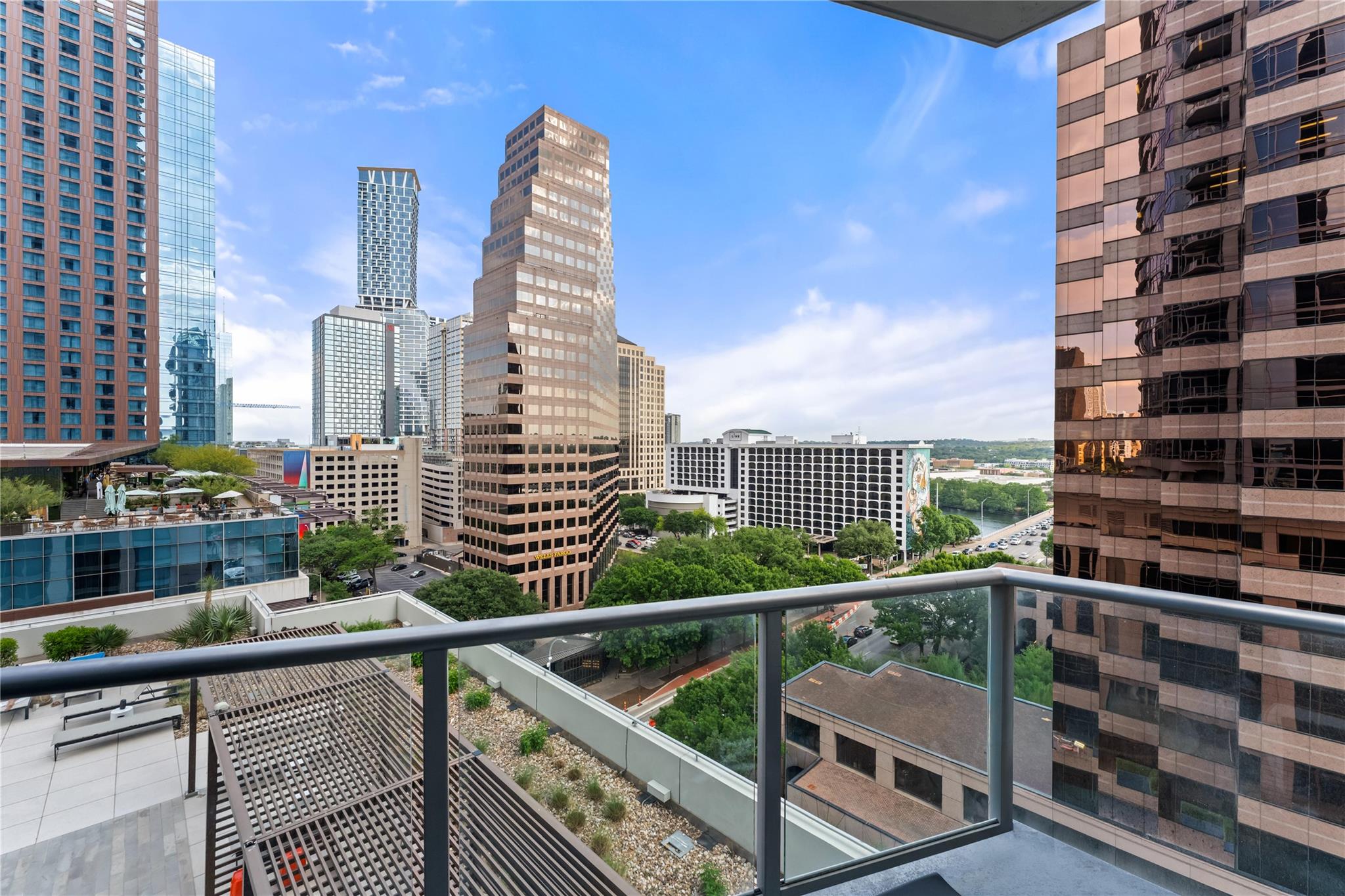 200 Congress Ave #11F, Austin, TX 78701