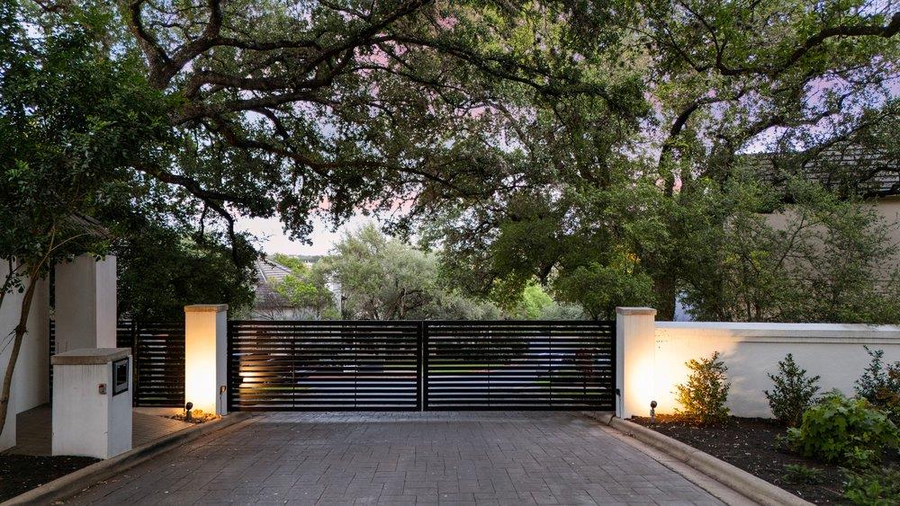 1815 Rue De St Tropez, Austin, TX 78746