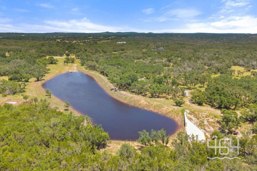 59 Balcones DR, Johnson City, TX 78636