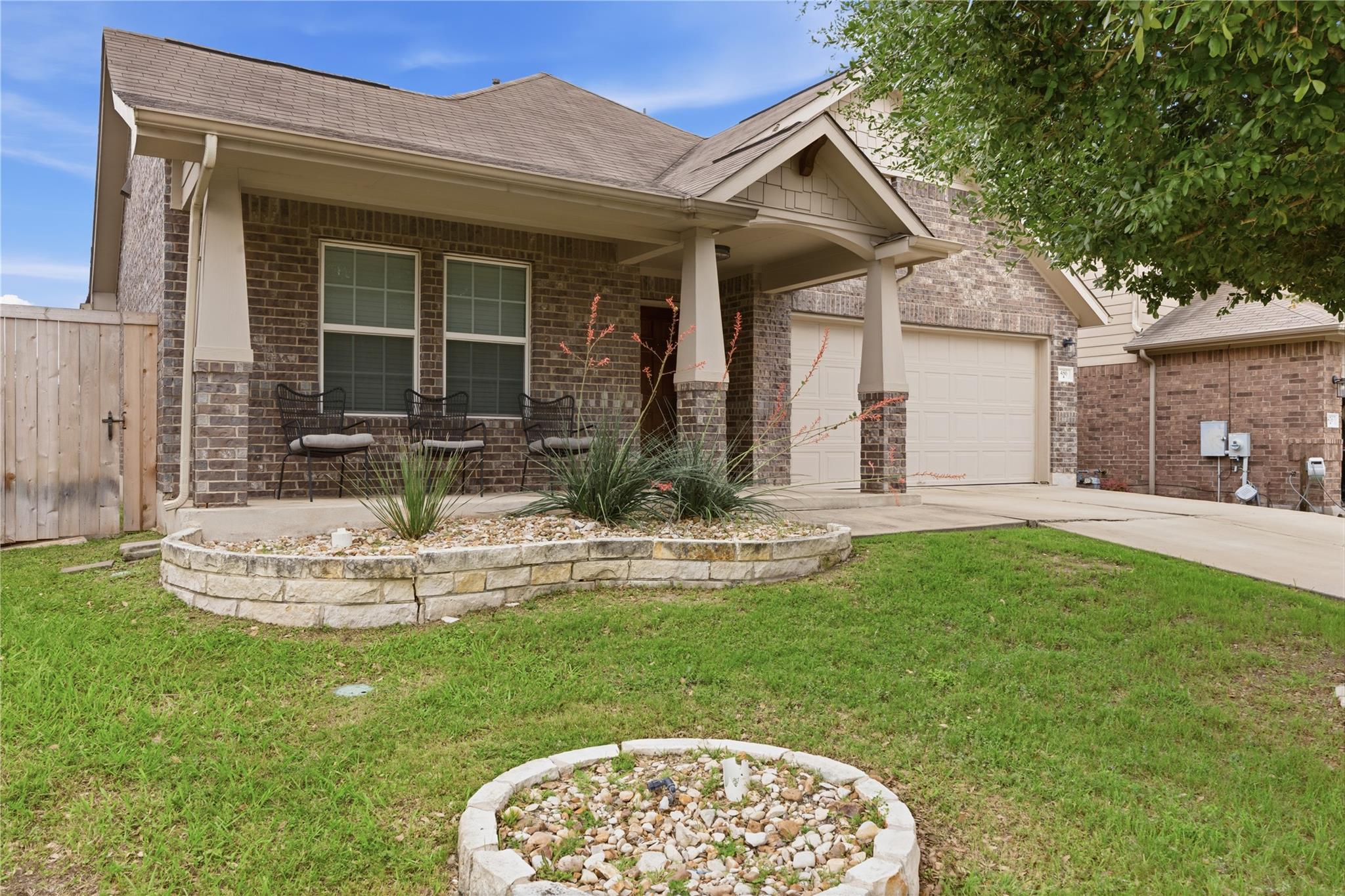 486 Pond View Ps, Buda, TX 78610