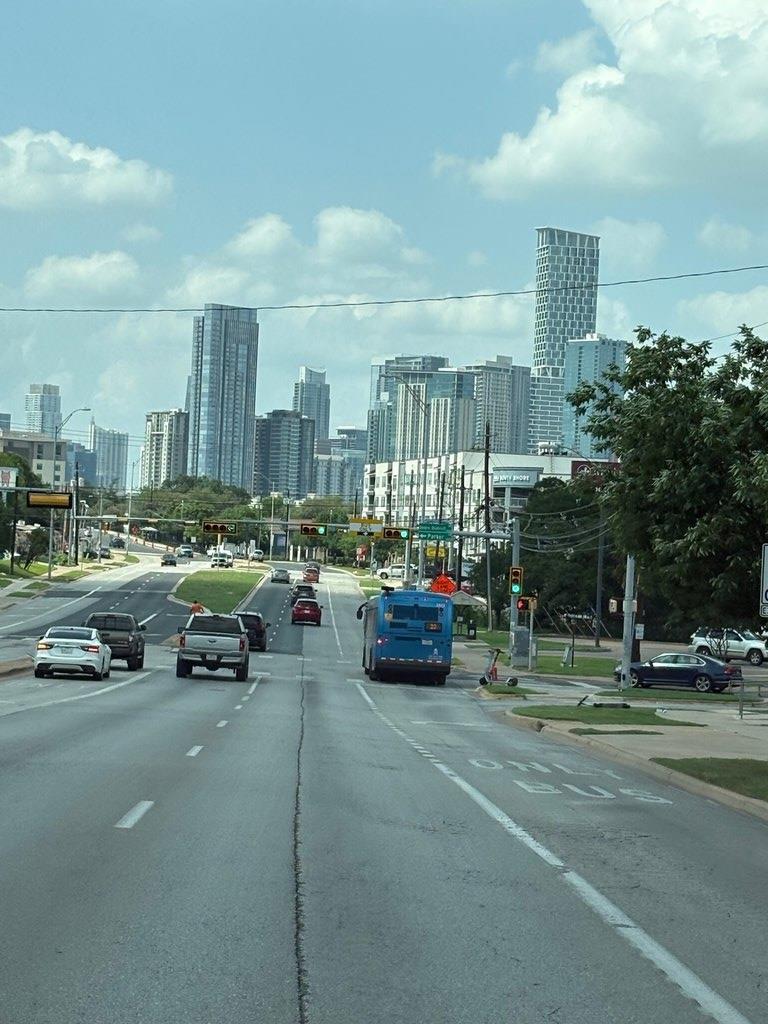 1901 Crossing Pl #3203, Austin, TX 78741