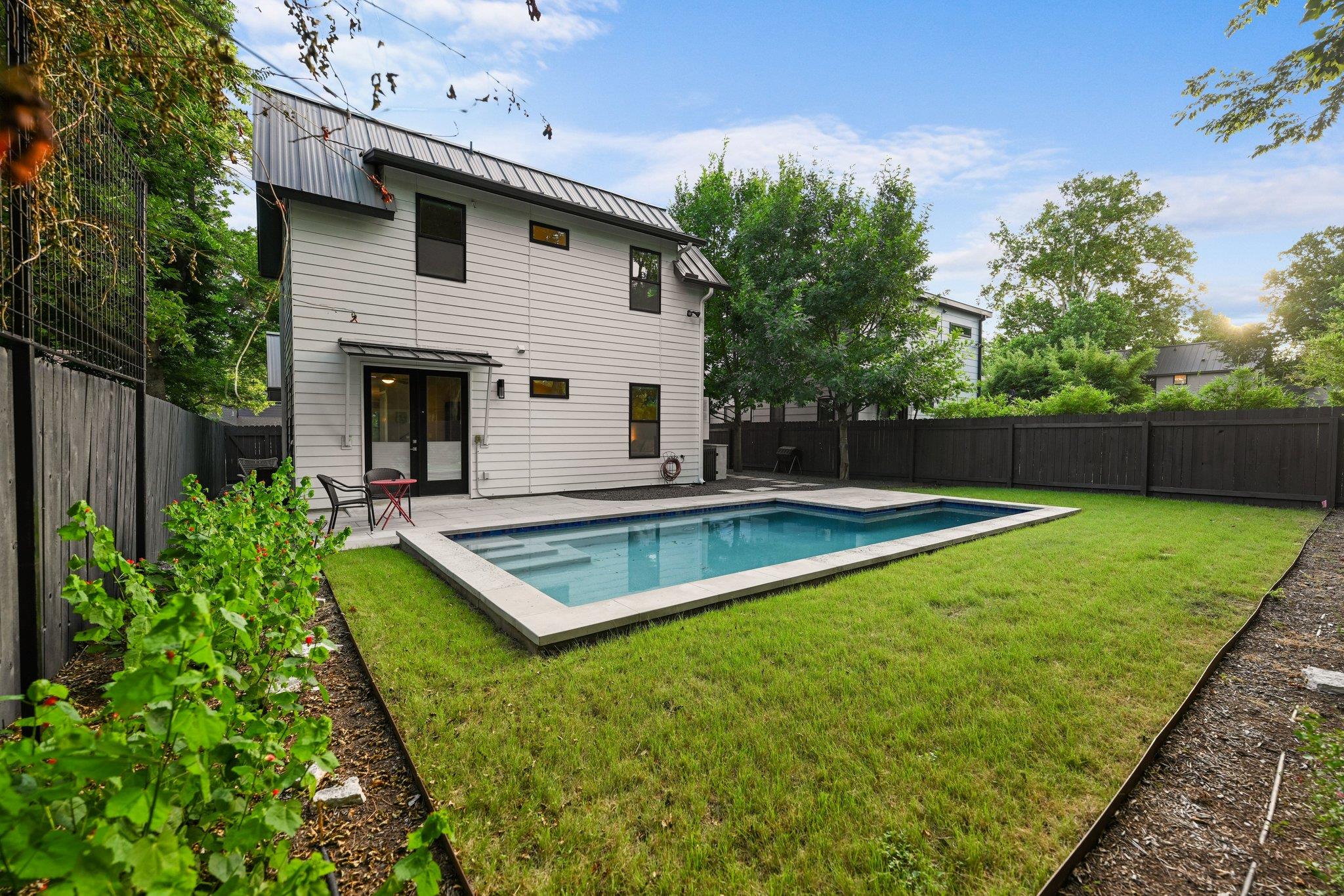 1506 W Saint Johns Ave, Austin, TX 78757