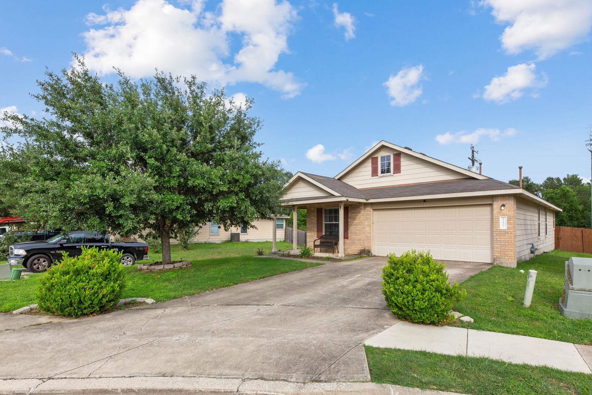 12601 Wayne Spur LN, Elgin, TX 78621