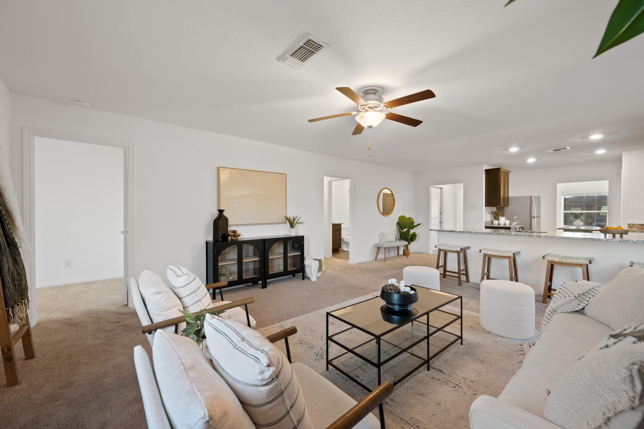 108 Maywood LN, Jarrell, TX 76537