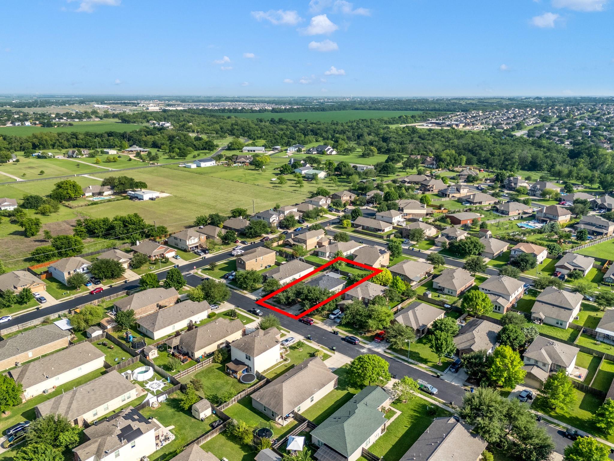 1015 Hondo LN, Hutto, TX 78634
