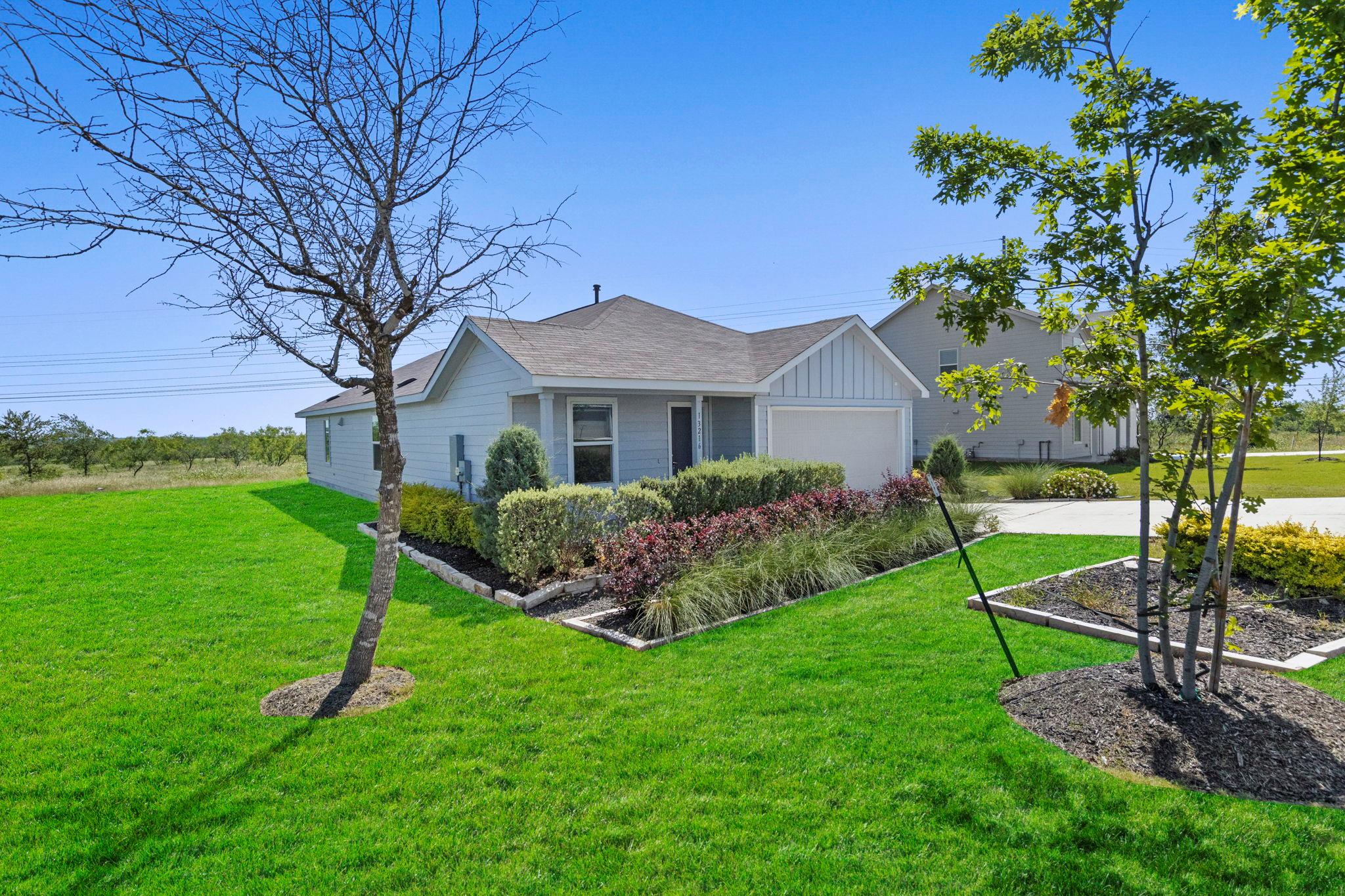 13216 Eastland DR, Mustang Ridge, TX 78610