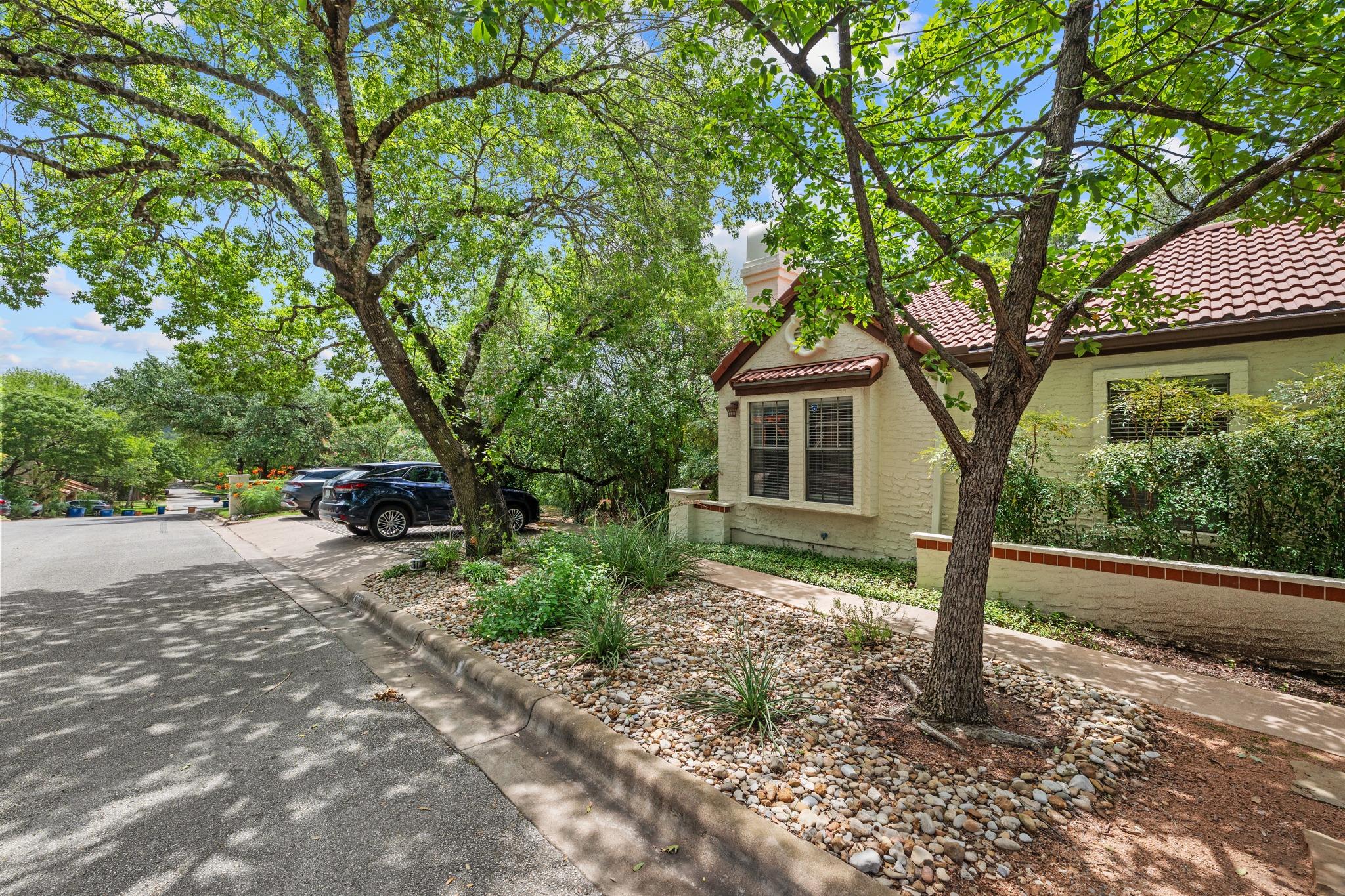 4303 Creek Ledge #B-1, Austin, TX 78731