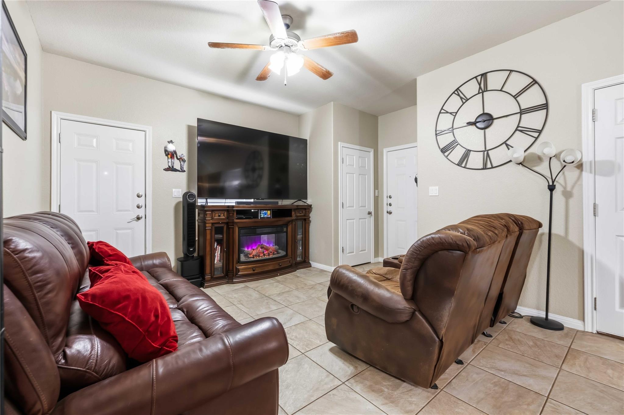 404 Carl Shipp DR, Liberty Hill, TX 78642