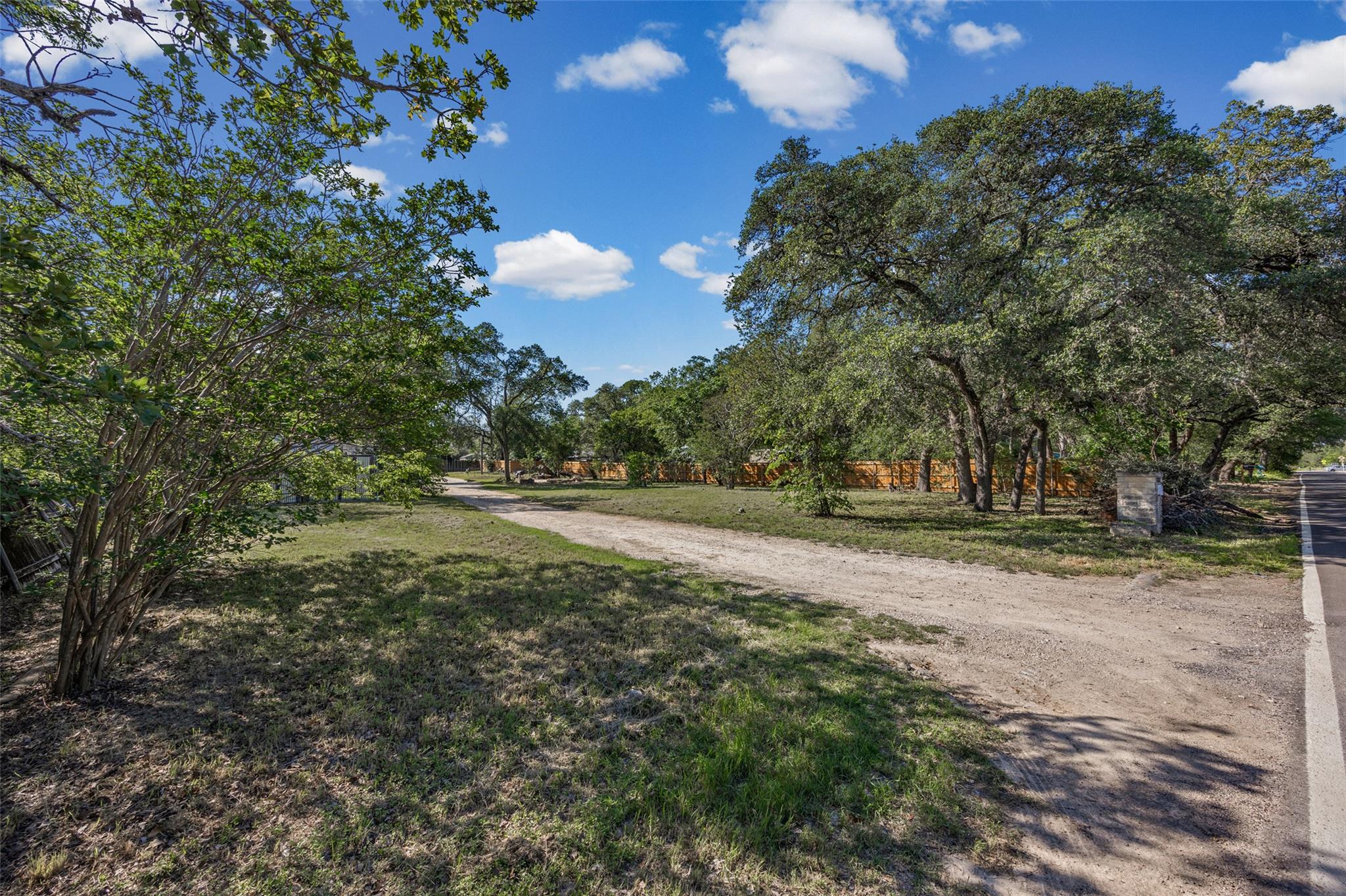8802 Leo ST, Austin, TX 78745
