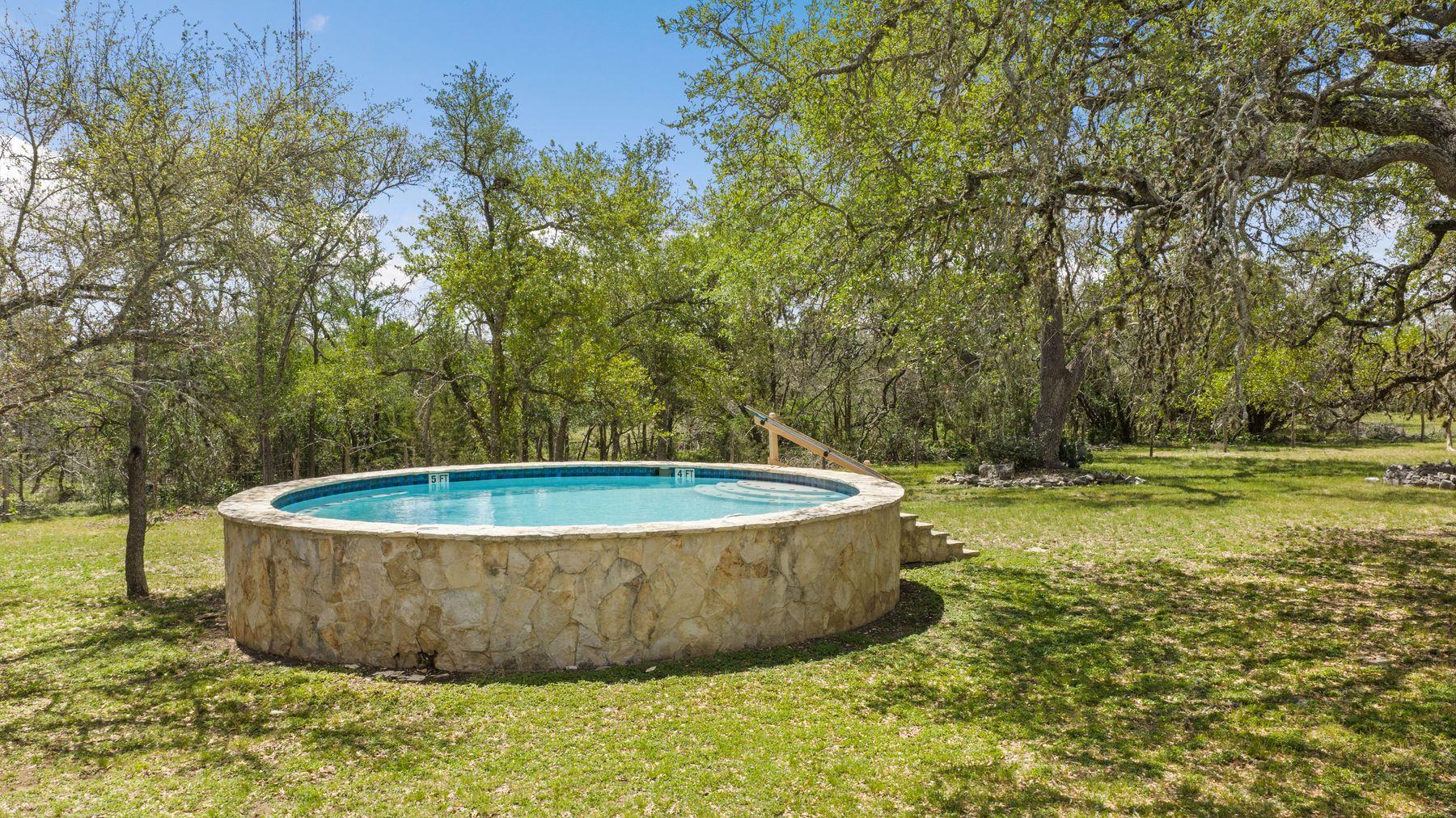 8101 Fm 3237, Driftwood, TX 78619