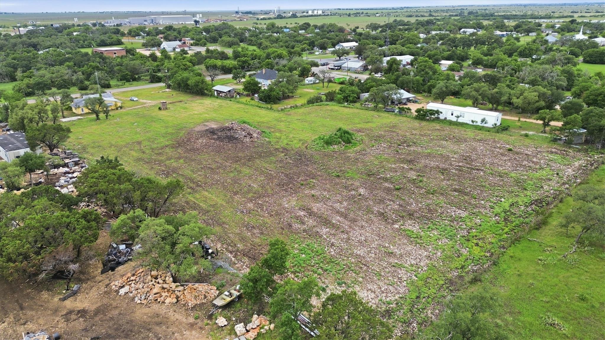 704 Fm 2657, Briggs, TX 78608
