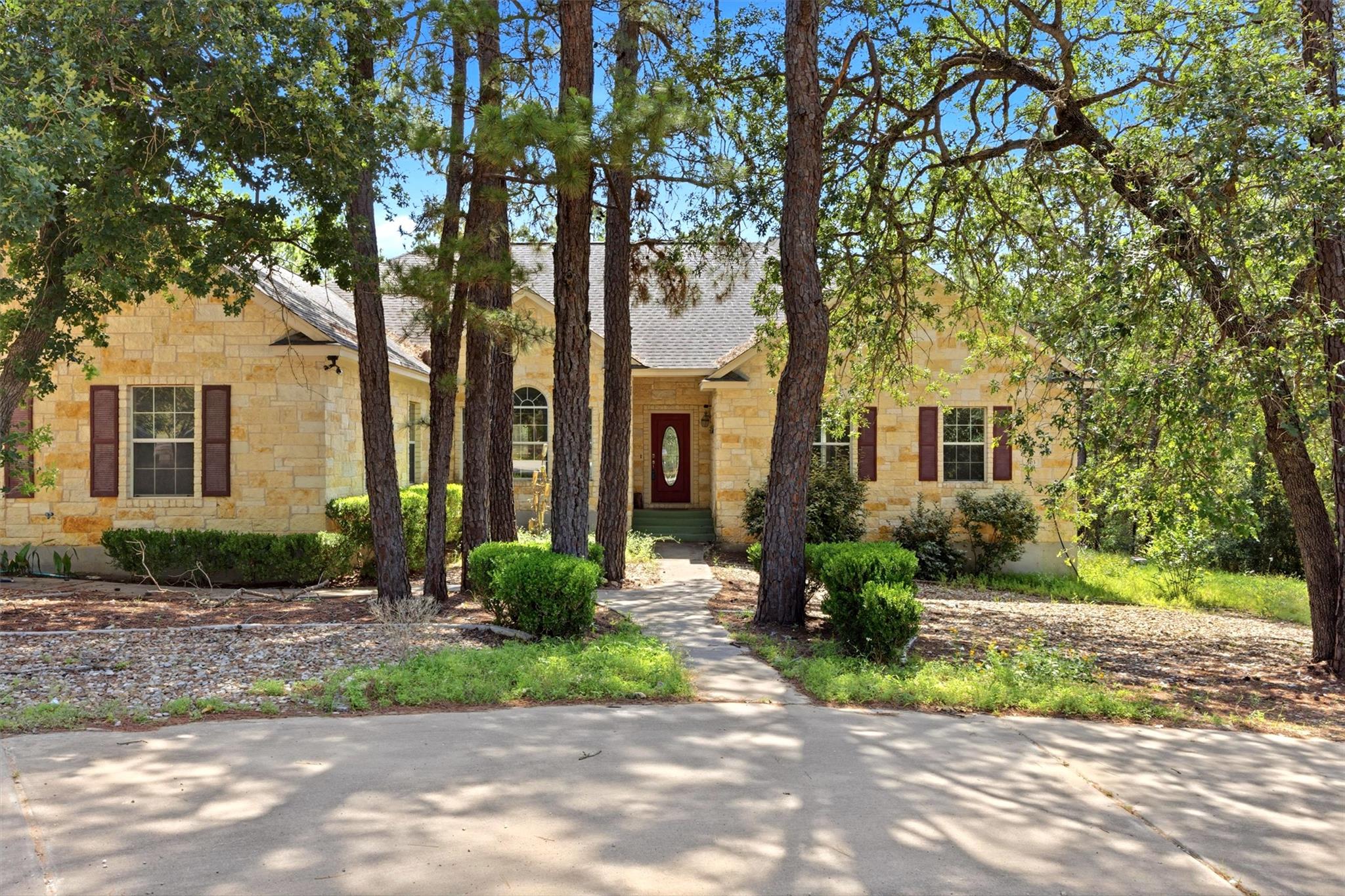 103 Kamaiki Dr, Bastrop, TX 78602