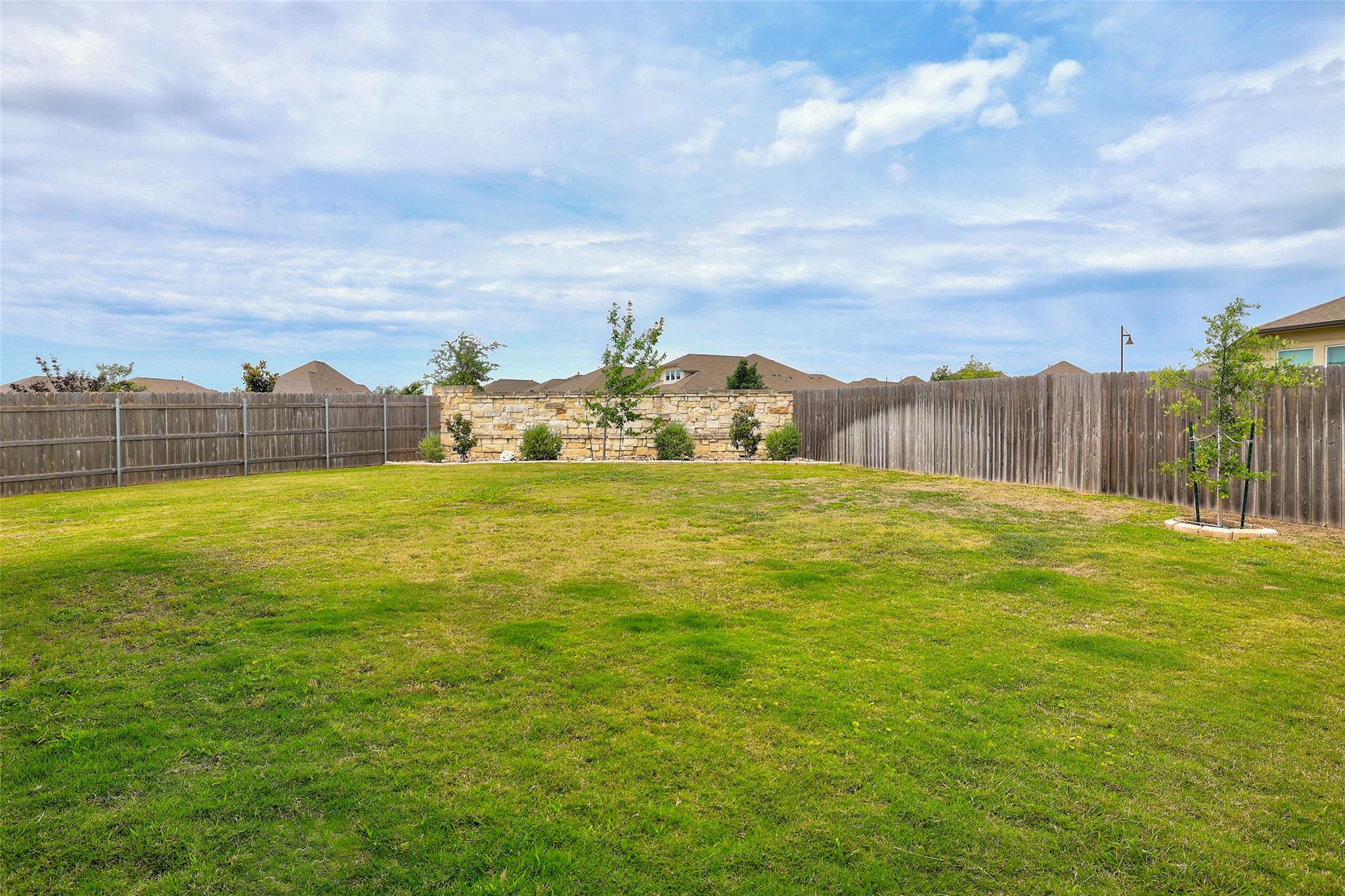 114 Fortuna CT, Liberty Hill, TX 78642
