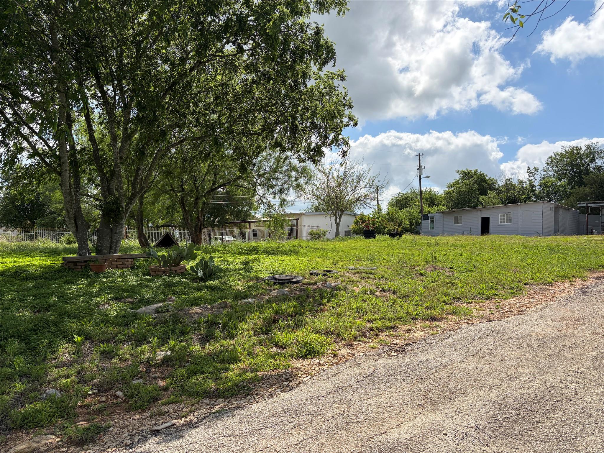 207 Cresthill CSWY, Kyle, TX 78640