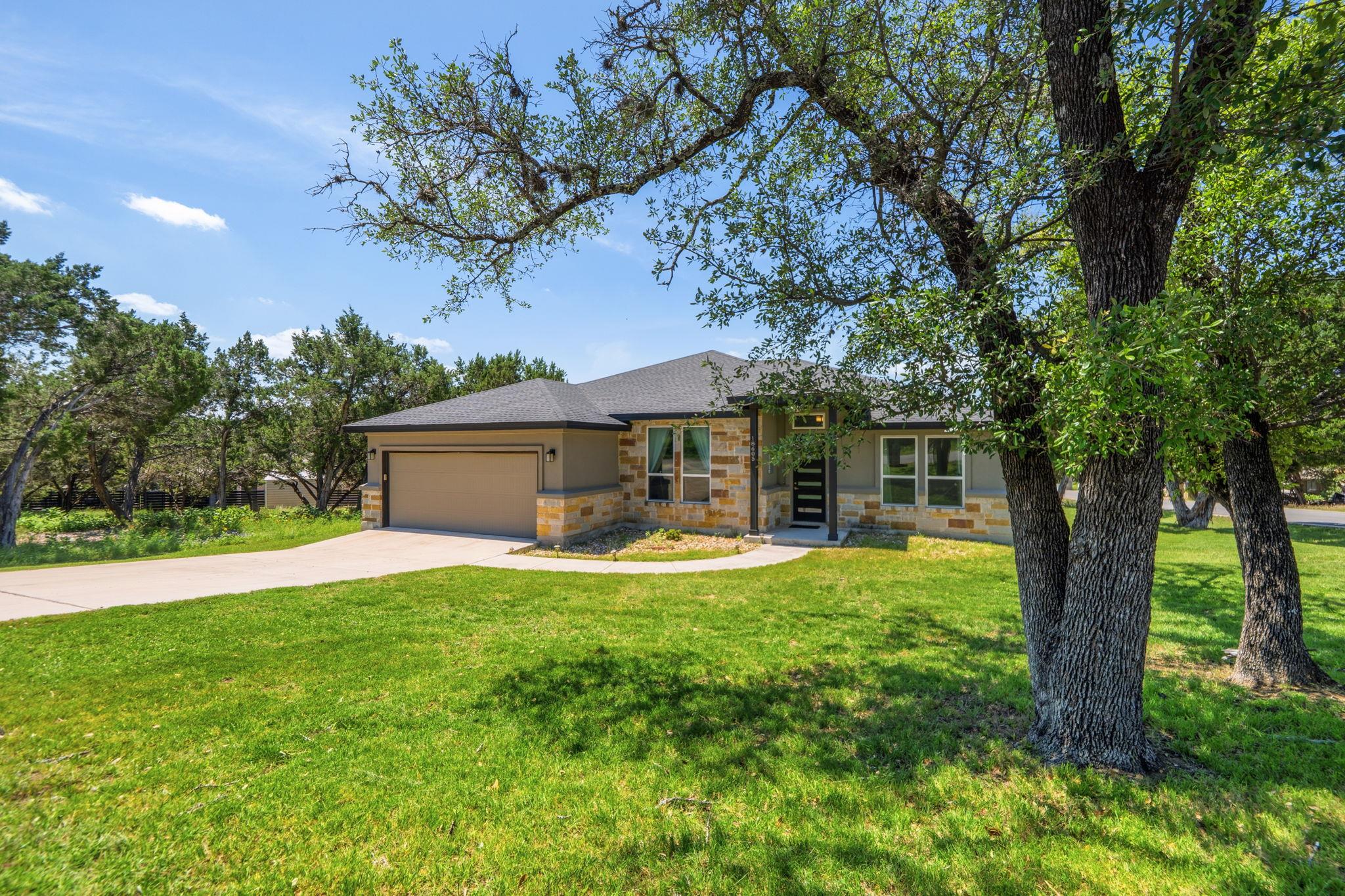 18605 Masters CV, Point Venture, TX 78645