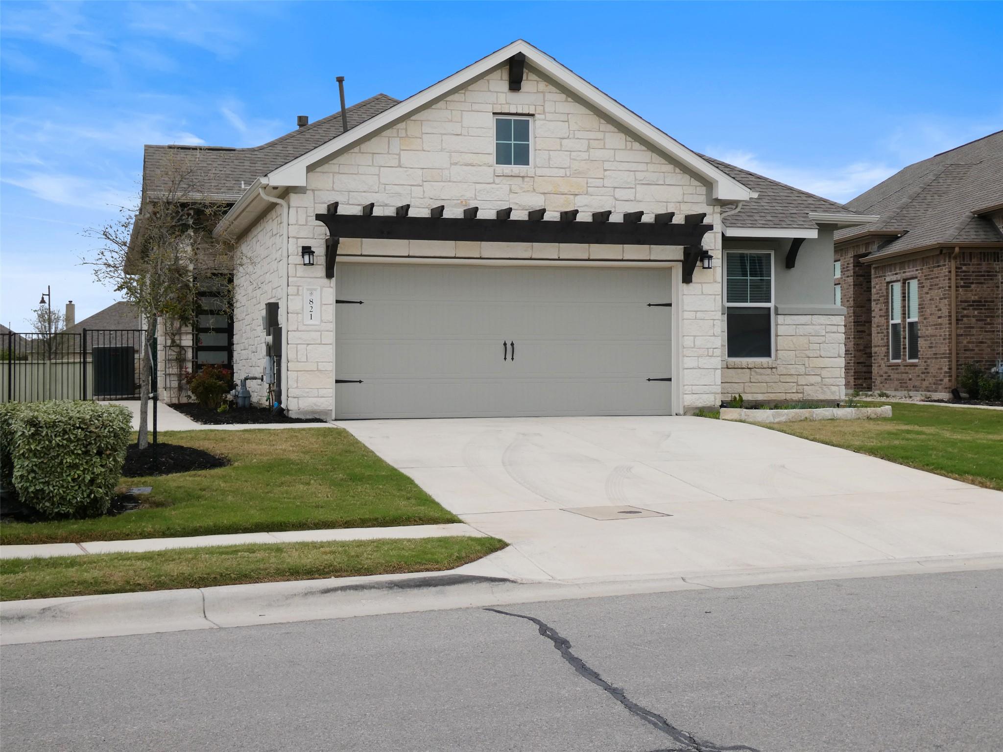 821 Faith DR, Liberty Hill, TX 78642