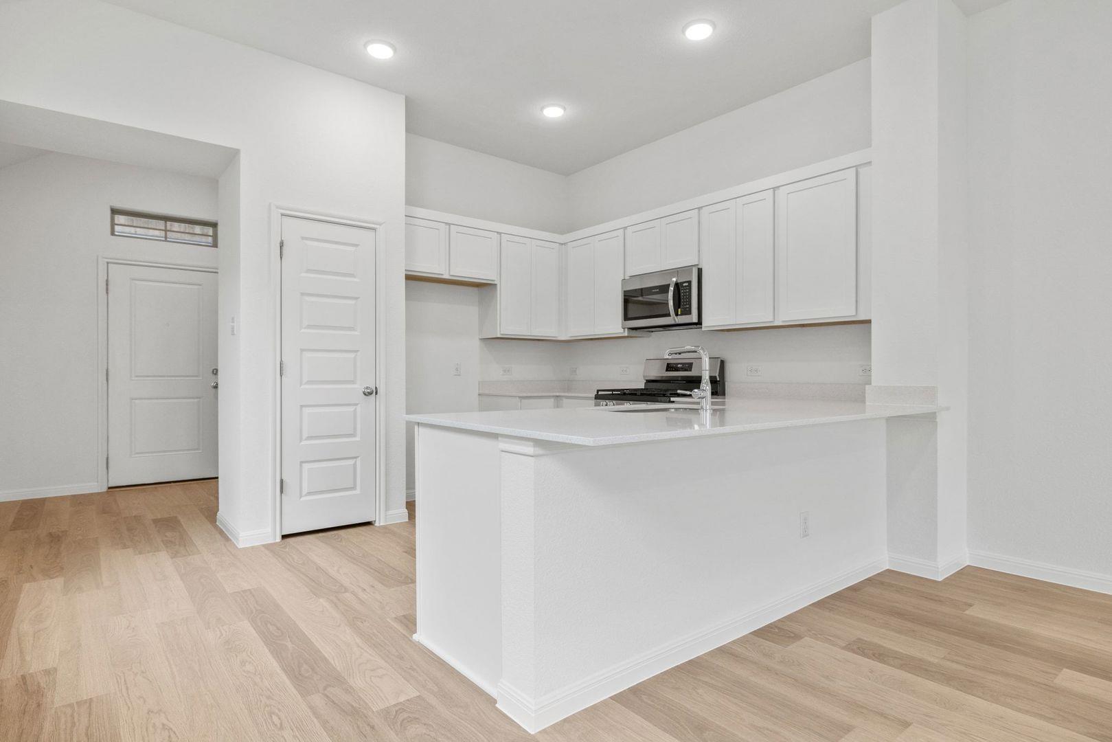 214 Hornet ST, Elgin, TX 78621
