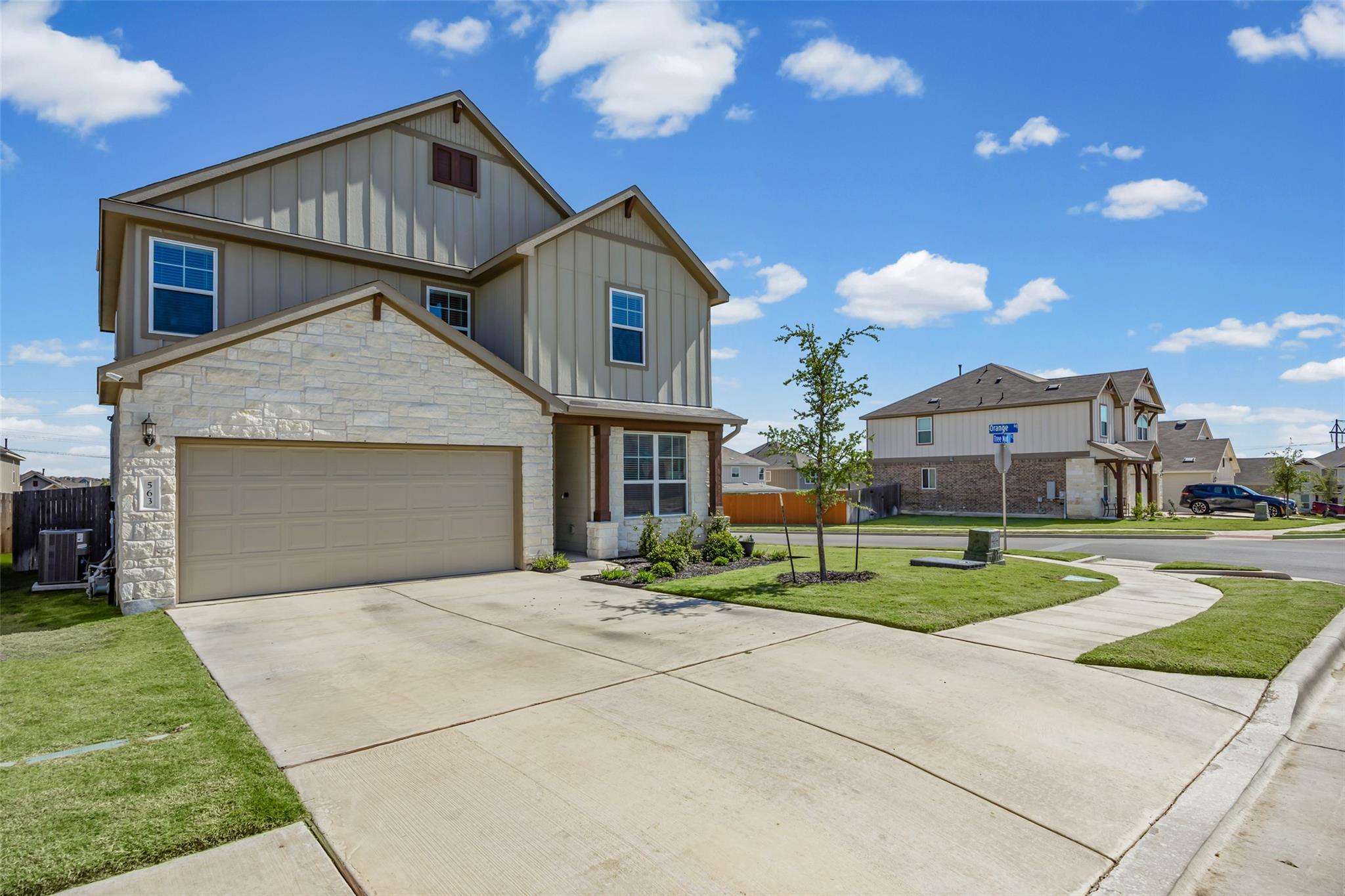 563 Tree Nut Loop, Buda, TX 78610