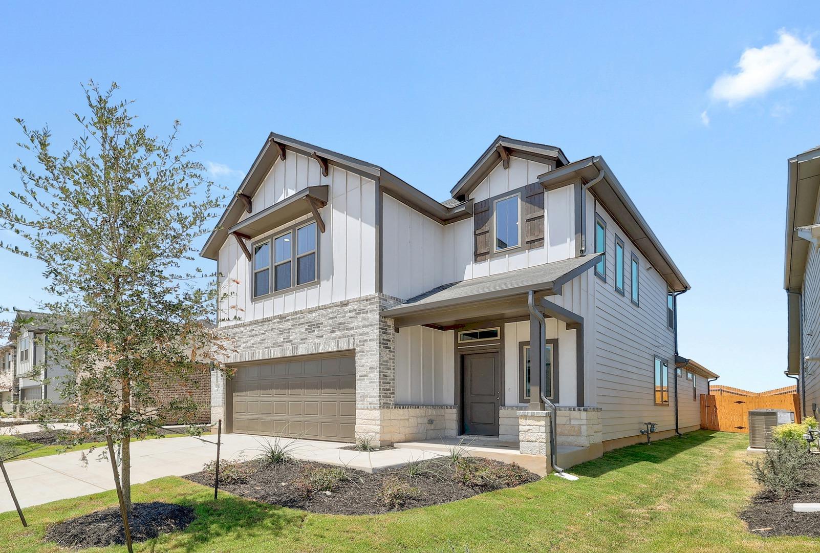 210 Hornet ST, Elgin, TX 78621