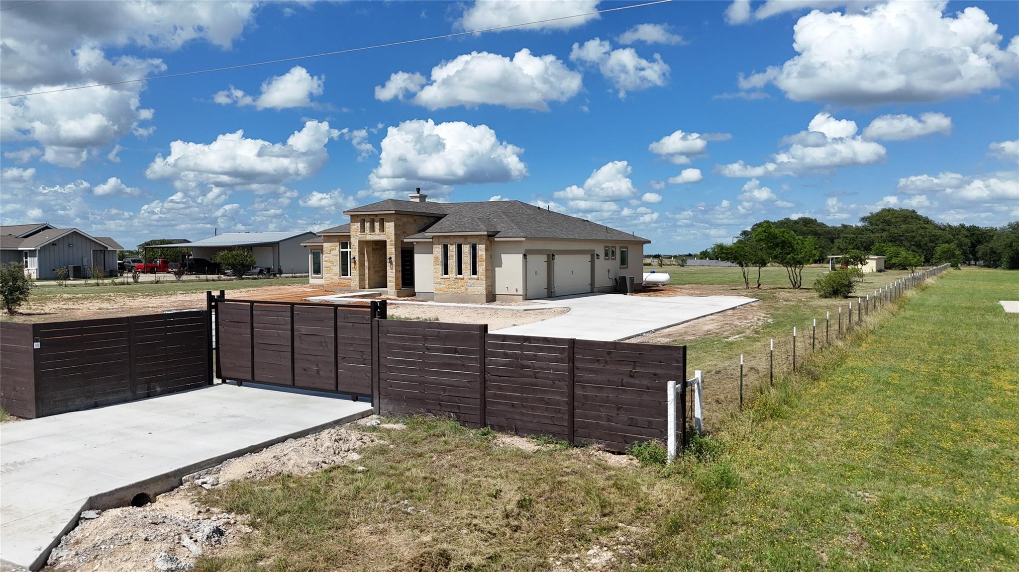 123 Lila LN, Bertram, TX 78605