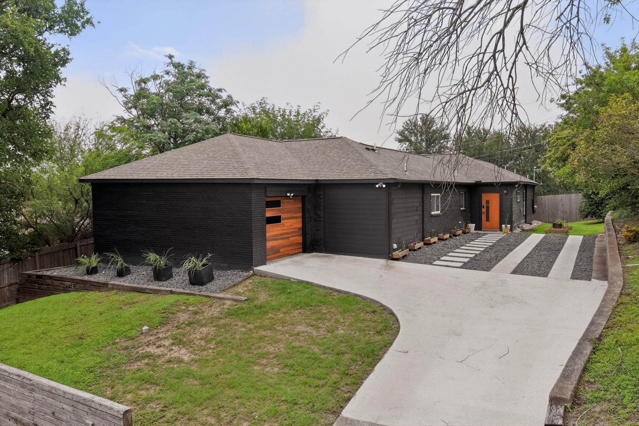 3305 Hycreek DR, Austin, TX 78723