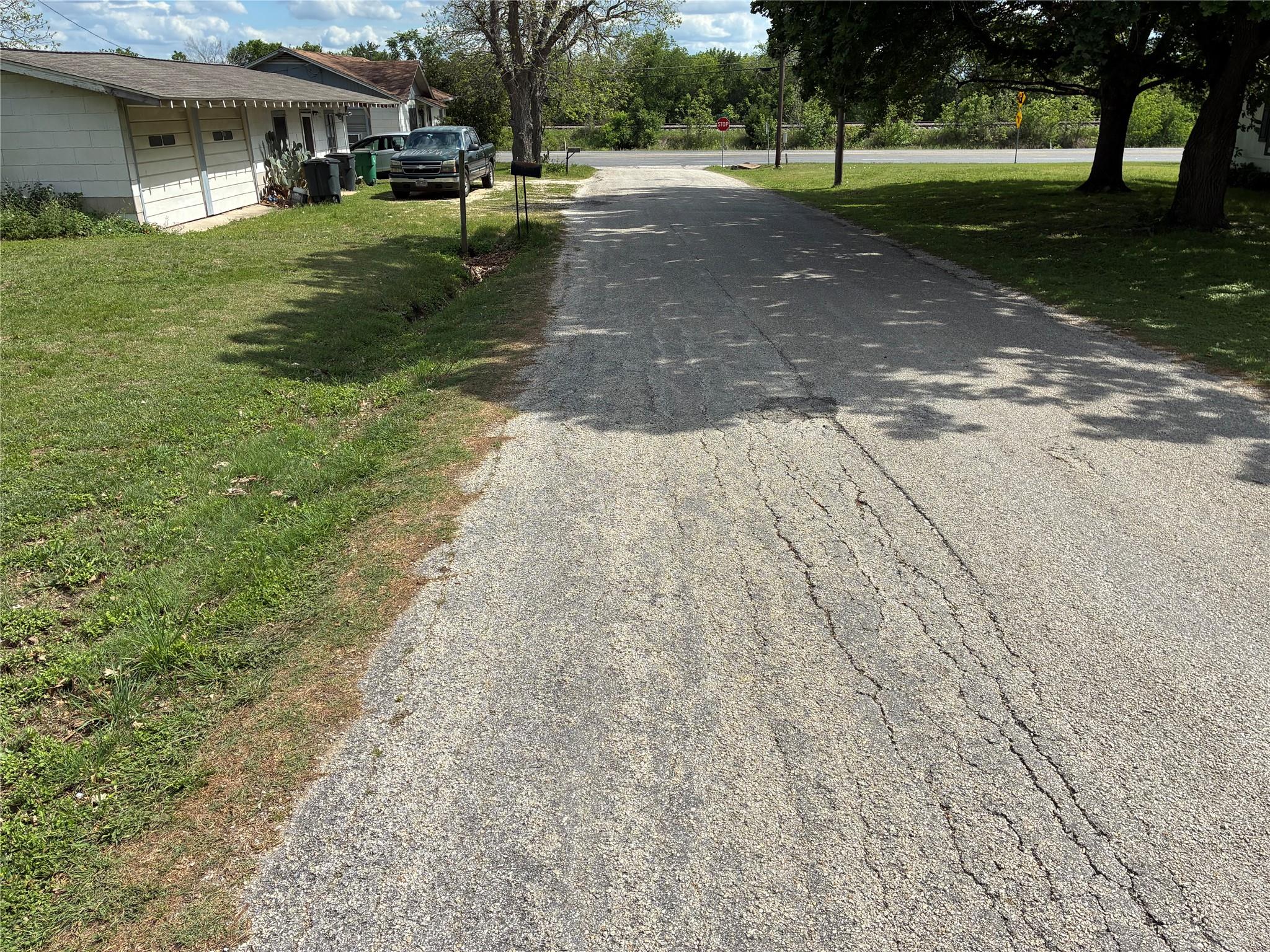 106 N 6th ST, Thorndale, TX 76577