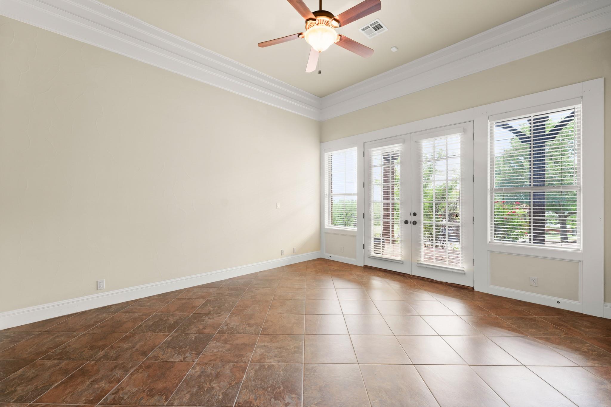 519 Golden Bear DR, Austin, TX 78738
