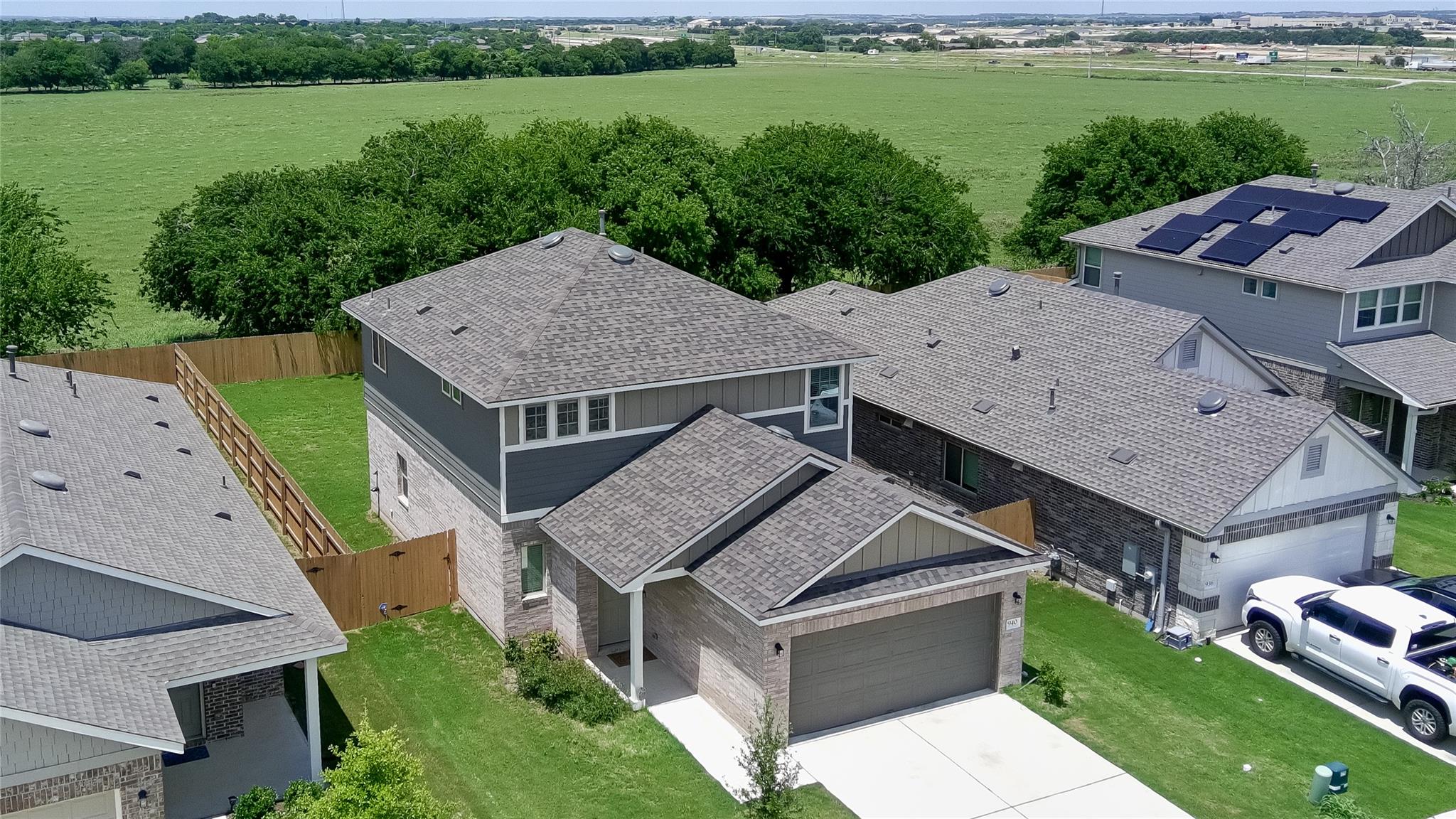 940 Paddock LN, Georgetown, TX 78626