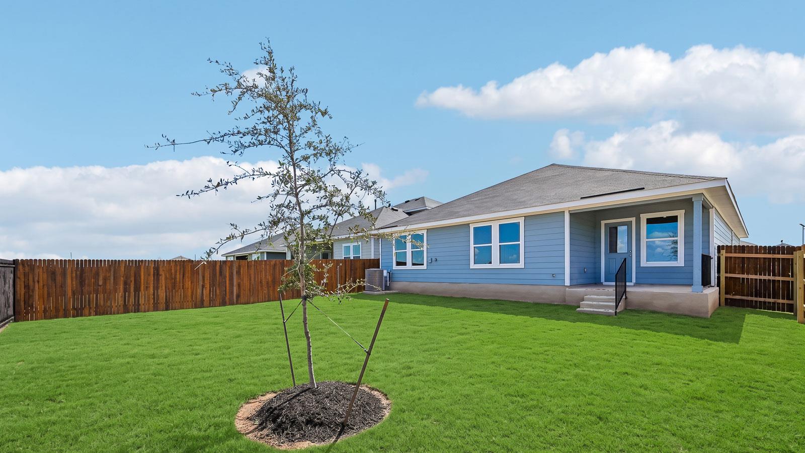 218 Salkeld DR, Uhland, TX 78640