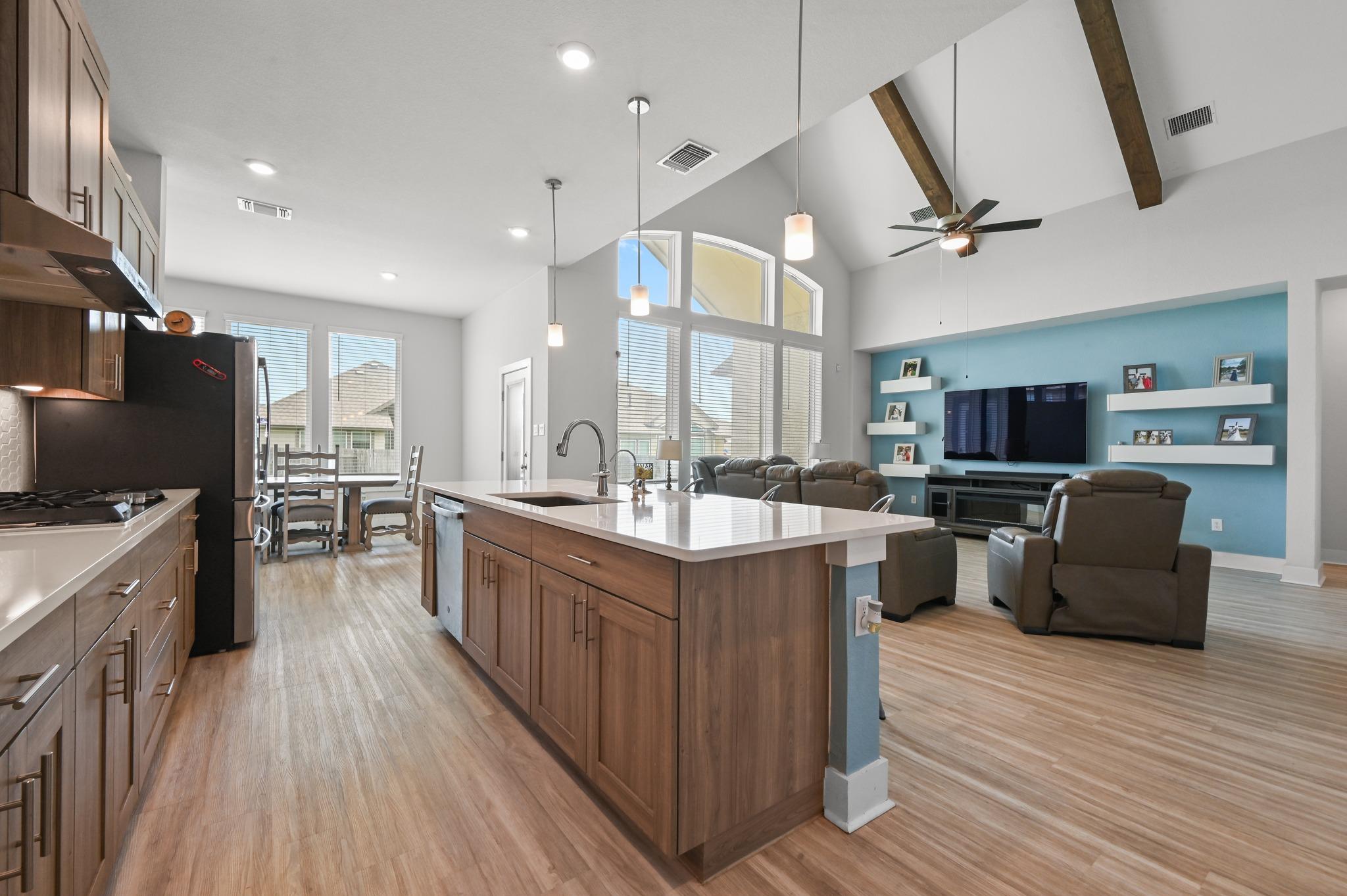 203 Soft Elm DR, Buda, TX 78610