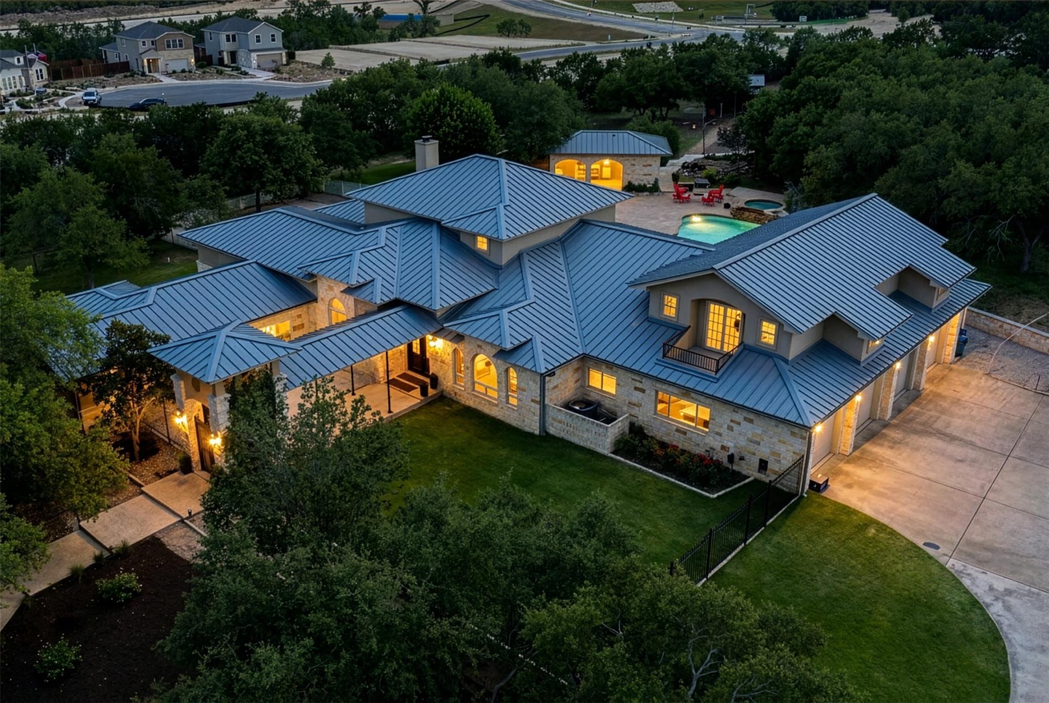 345 Leafdale TRL, Dripping Springs, TX 78620