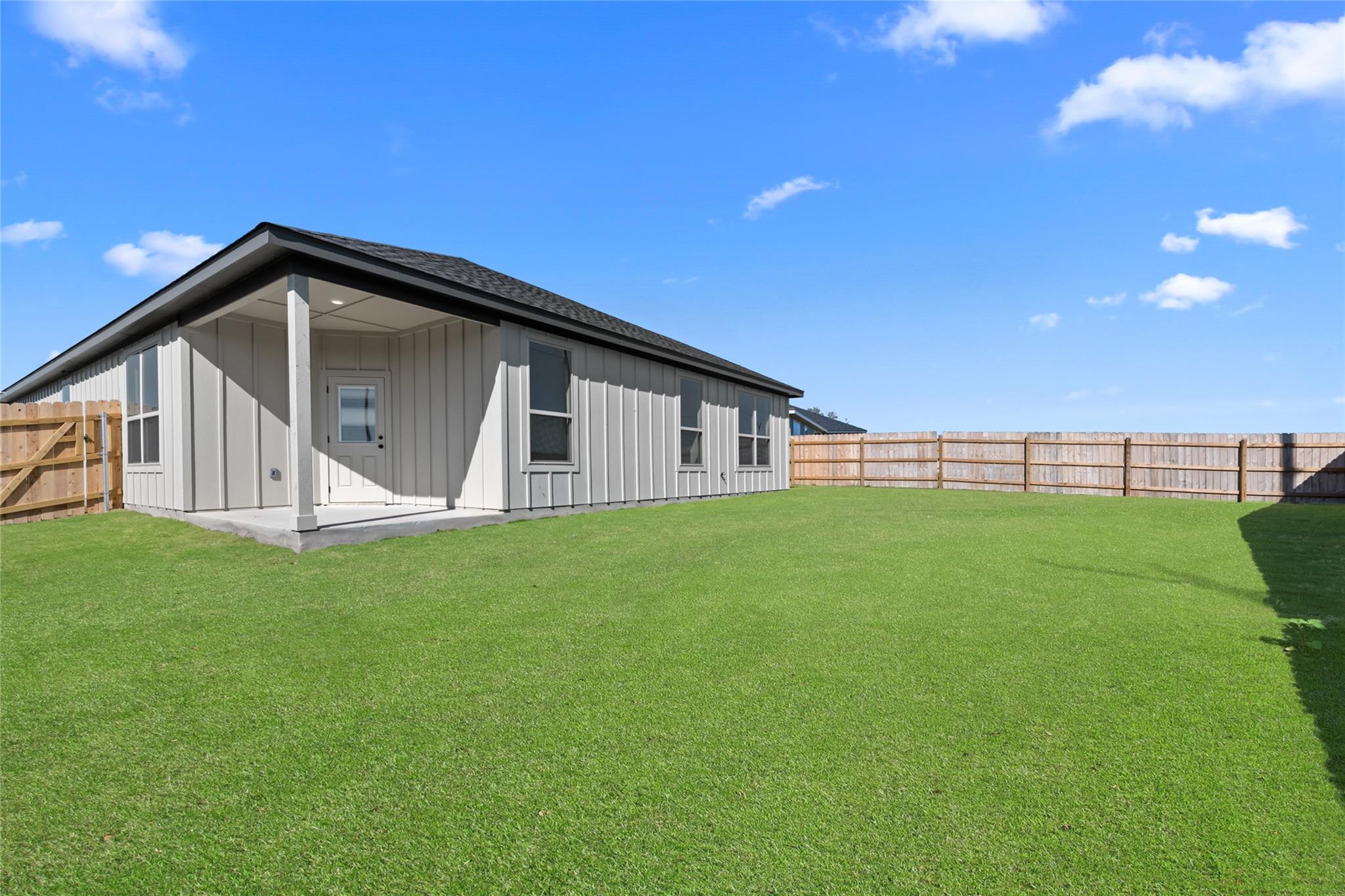 560 Gus Loop, Georgetown, TX 78626