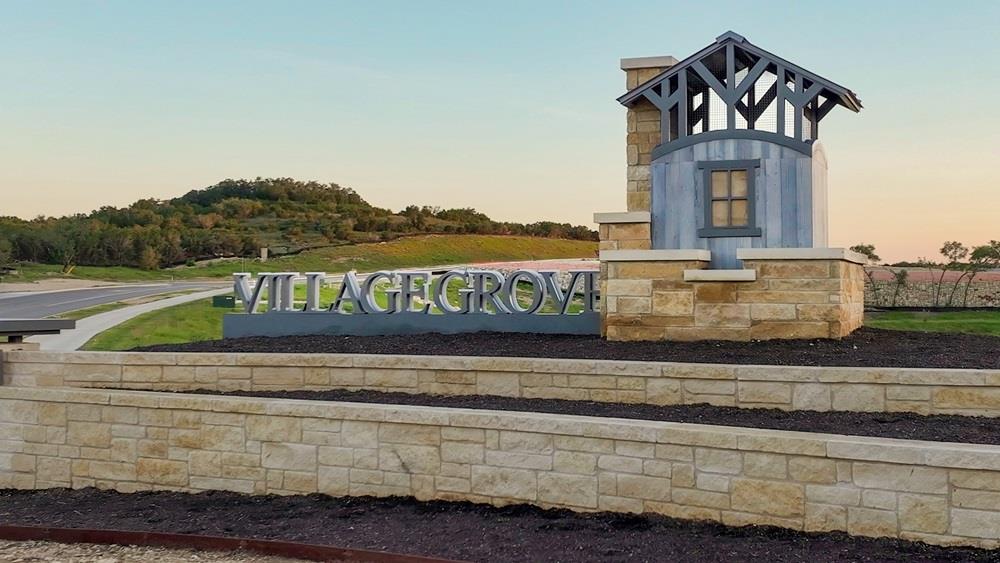 169 Jagged Iron TRCE, Dripping Springs, TX 78620