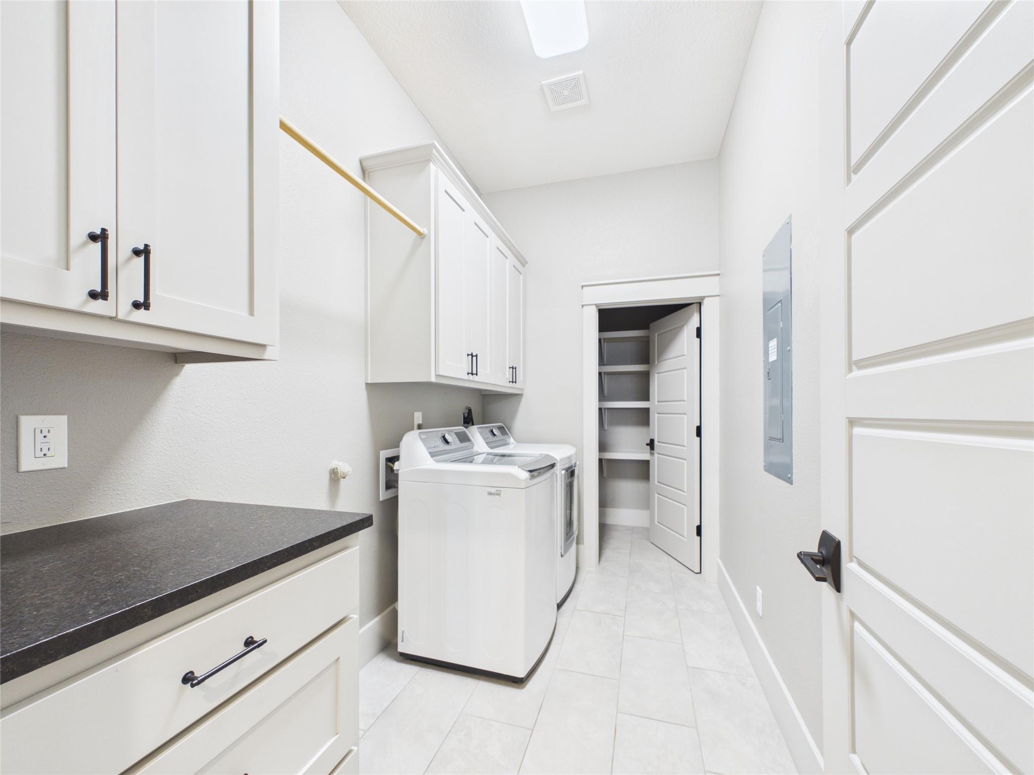 1238 Sleepy Hollow LN, New Braunfels, TX 78130