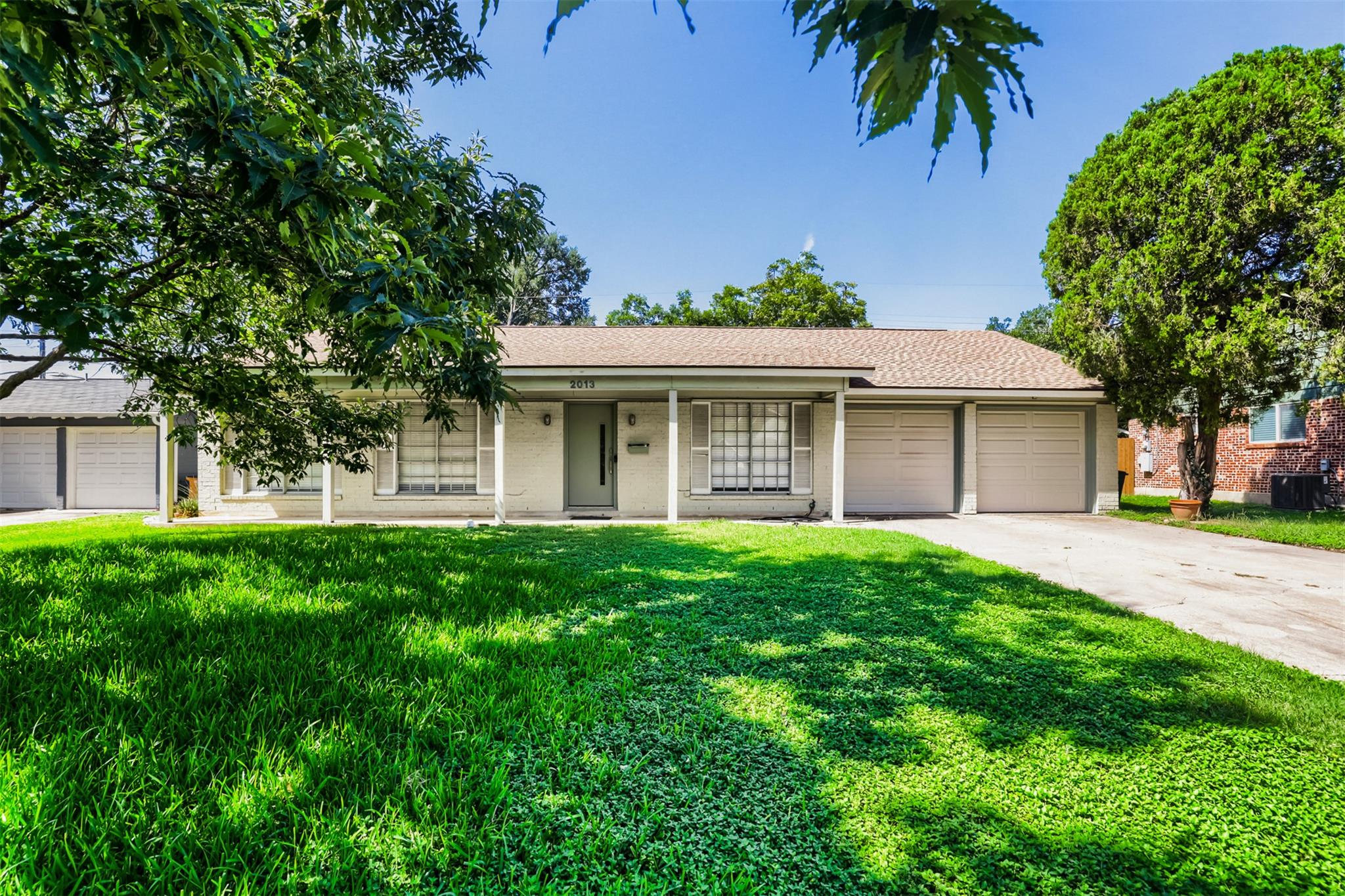 2013 Southern Oaks DR, Austin, TX 78745