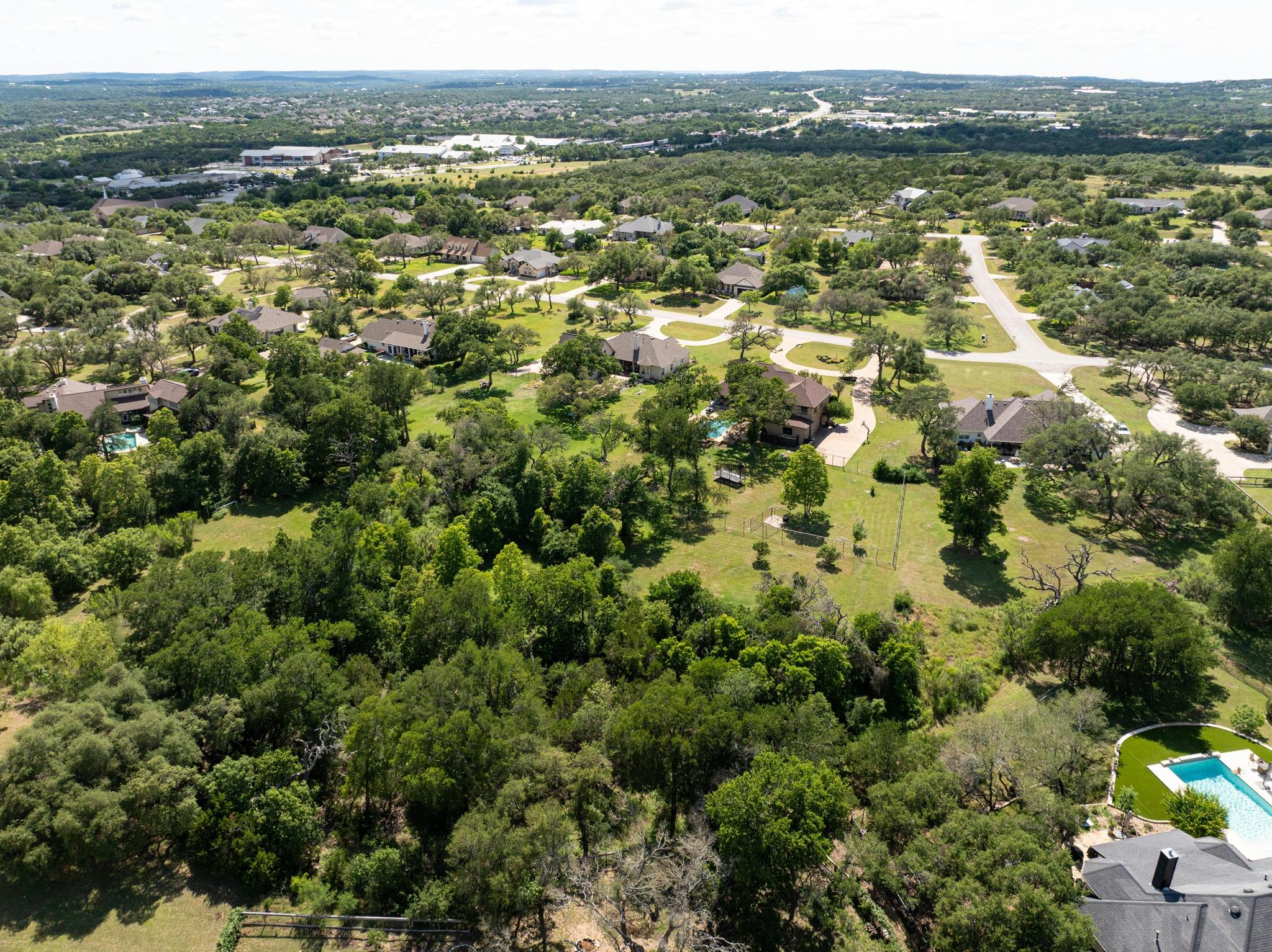 416 Shadywood LN, Dripping Springs, TX 78620
