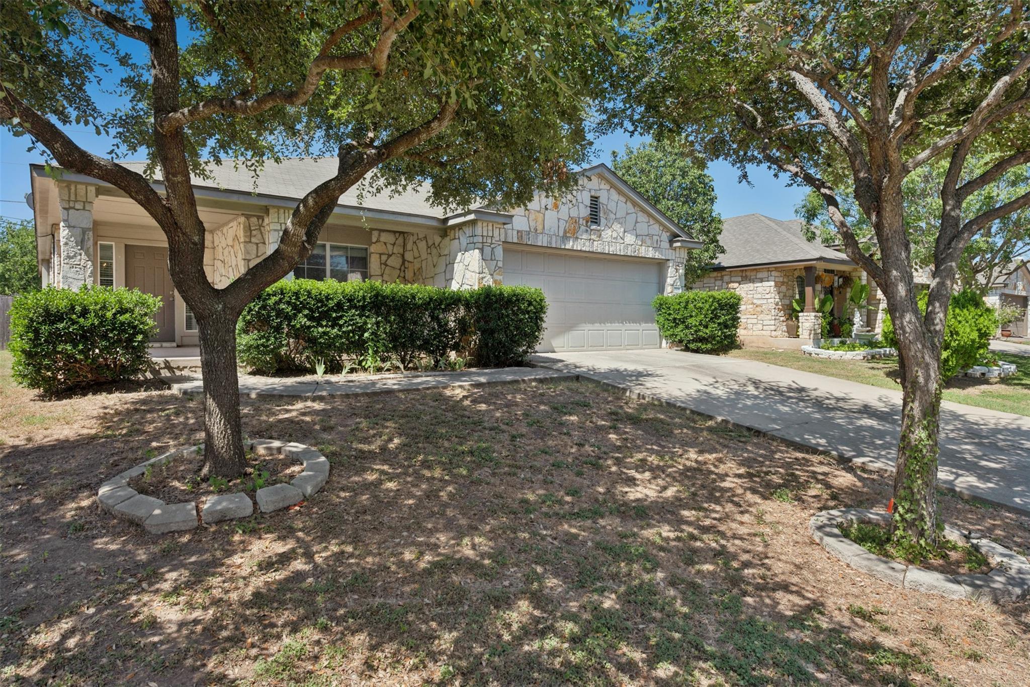305 Verano DR, Kyle, TX 78640