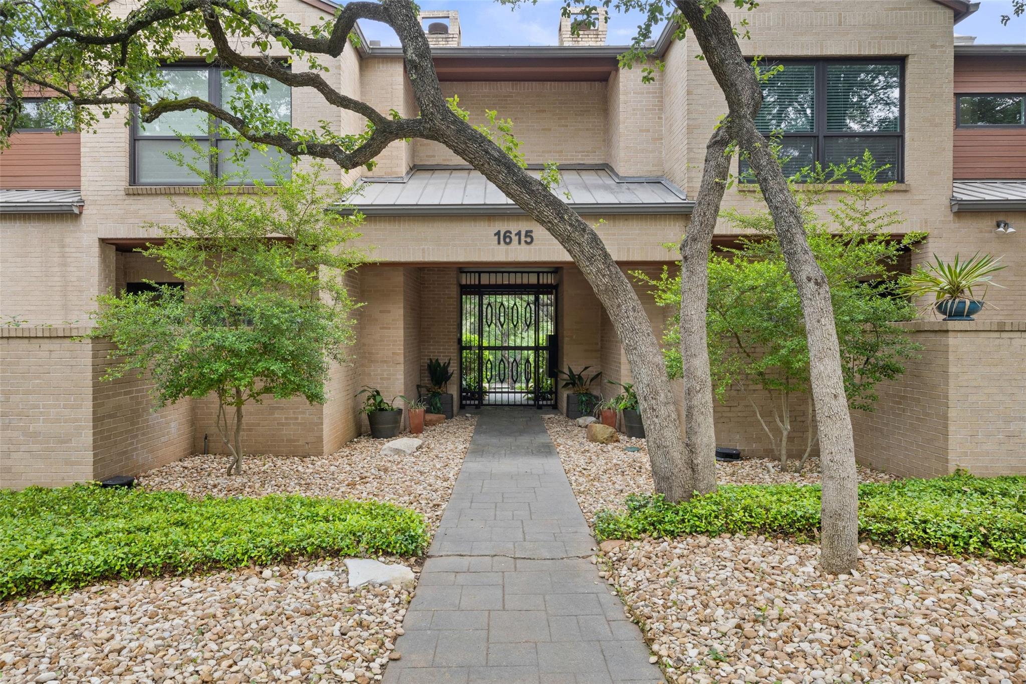 1615 Spyglass DR #4, Austin, TX 78746