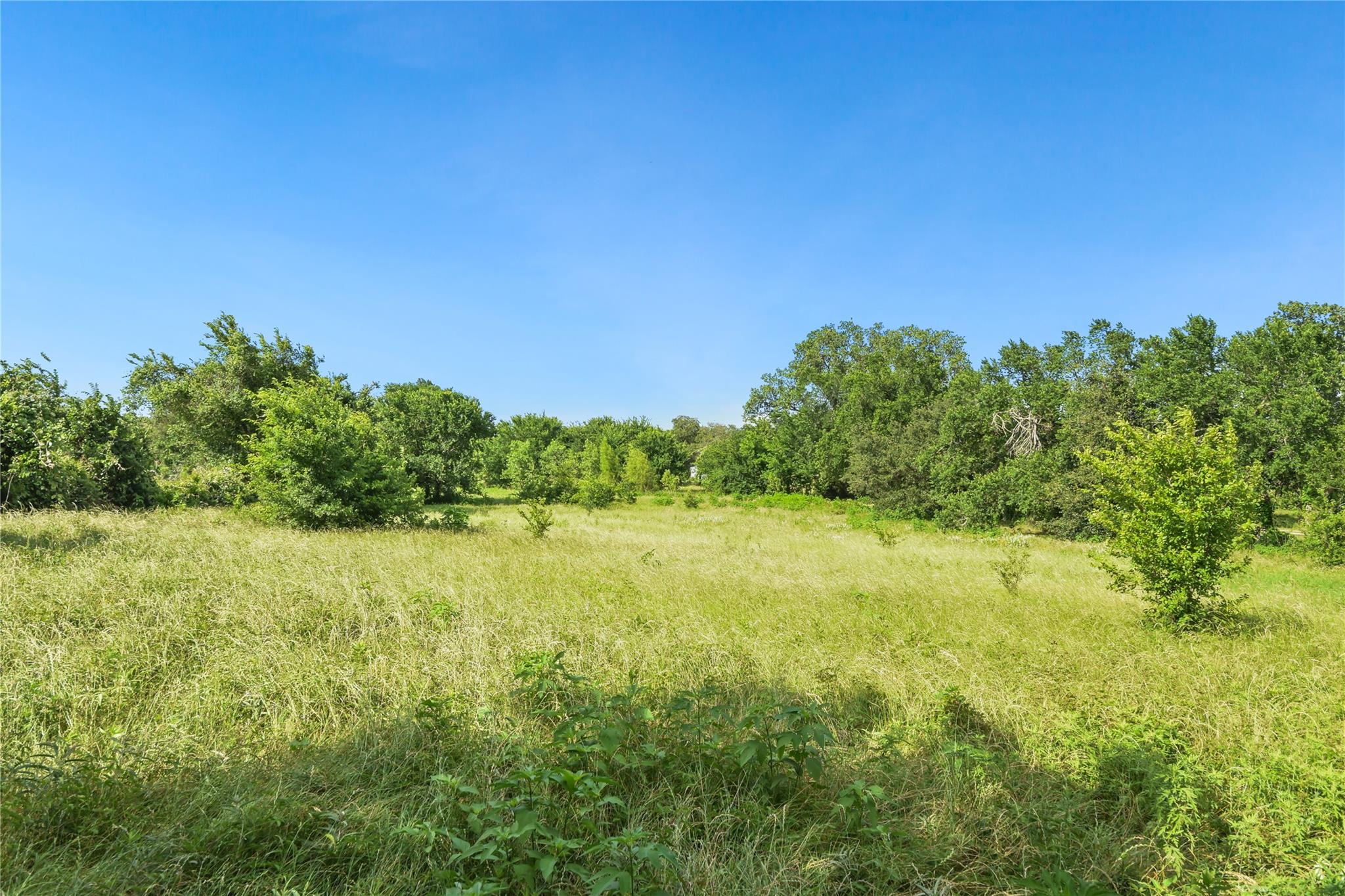 528 Old Mcdade RD, Elgin, TX 78621