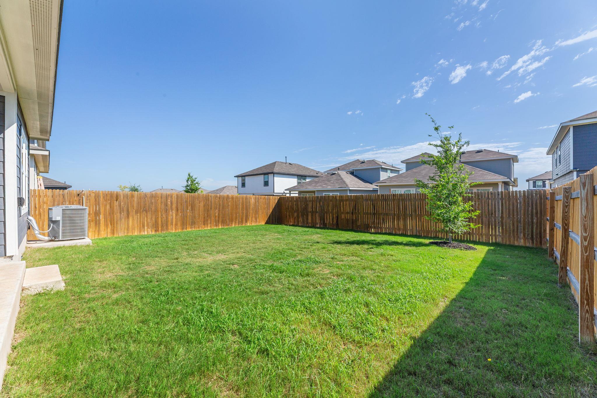 209 Ehrlich ST, Kyle, TX 78640
