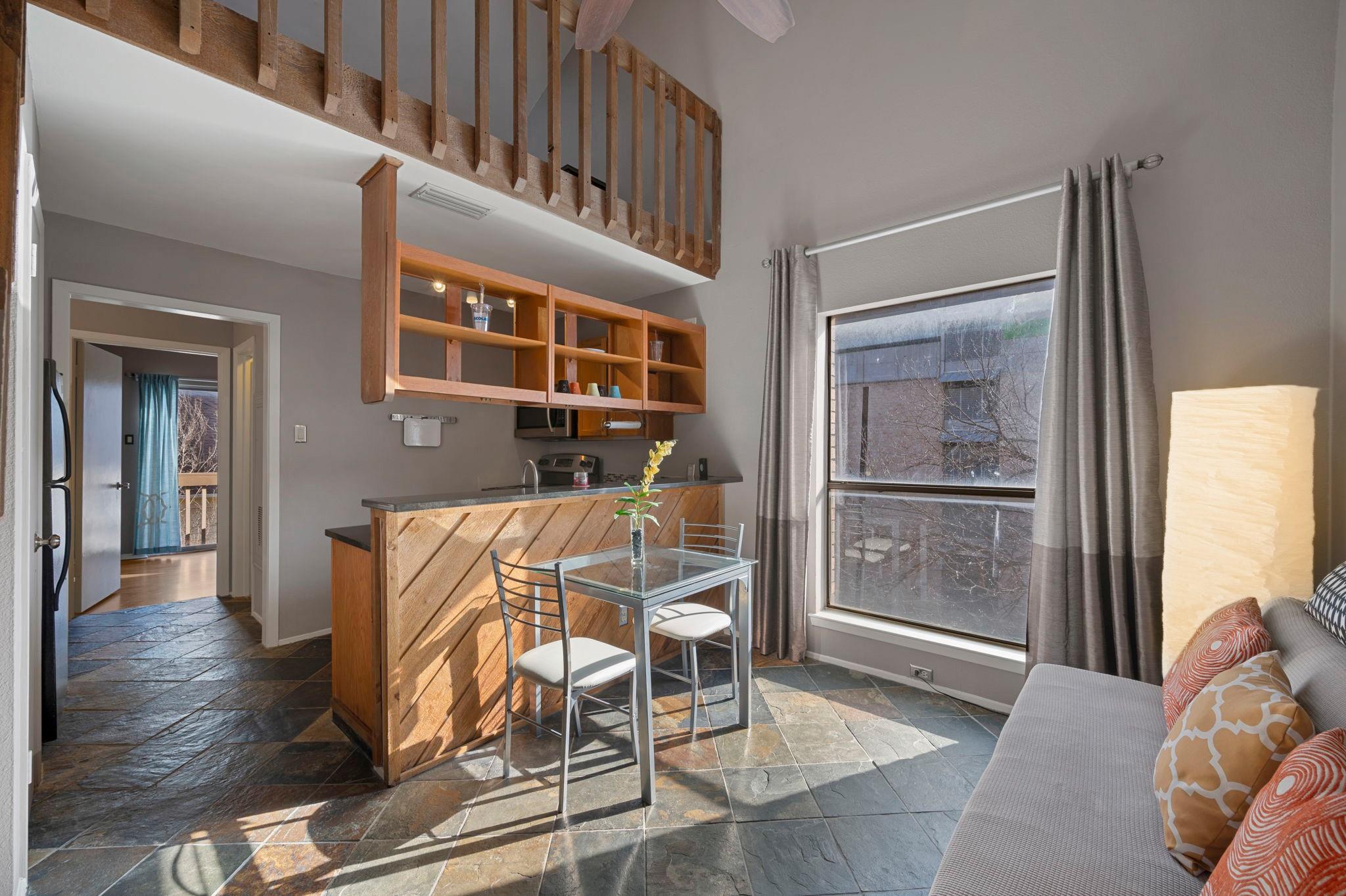 2210 Pearl ST #301, Austin, TX 78705