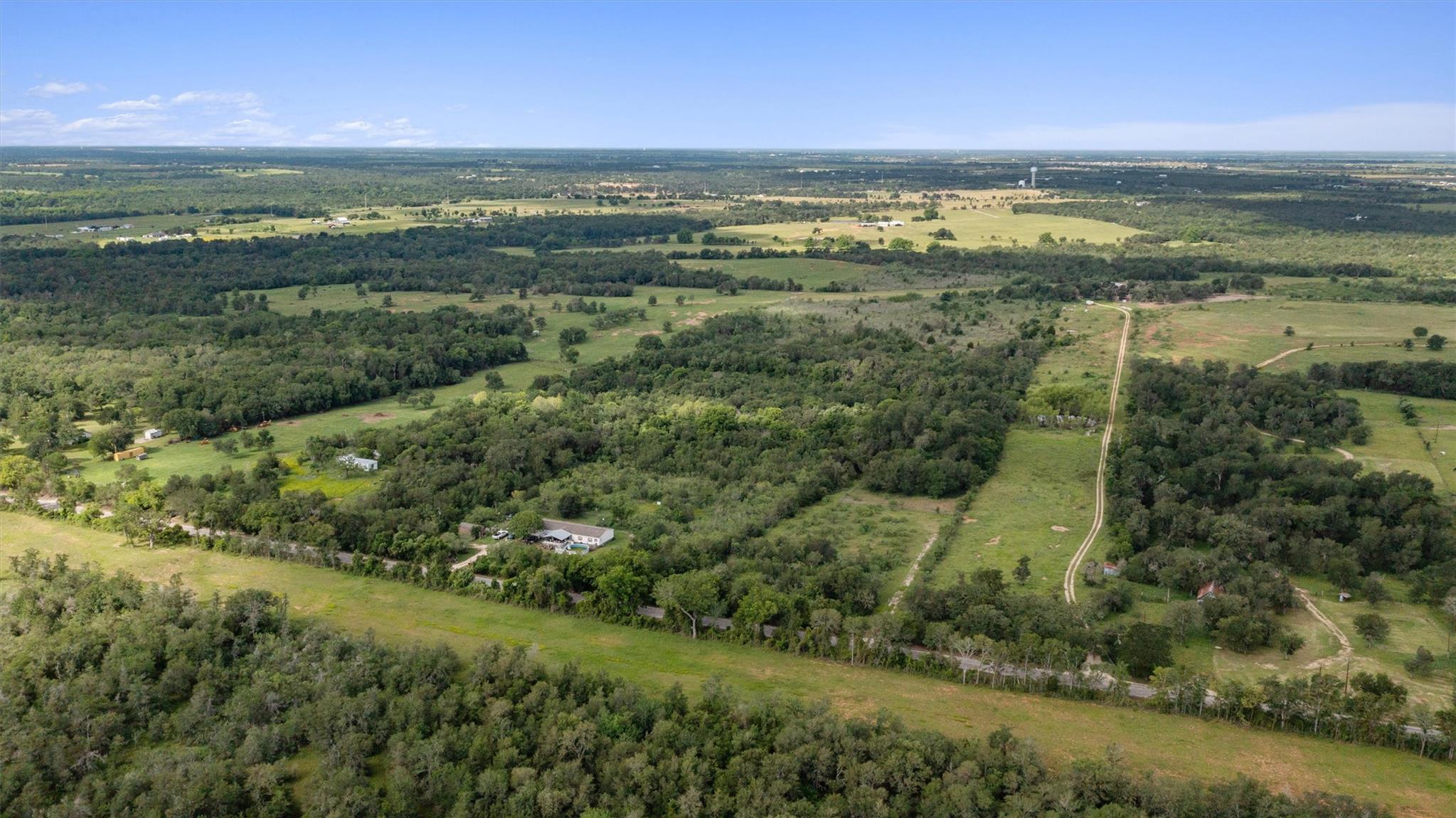 3700 County Road 467, Elgin, TX 78621