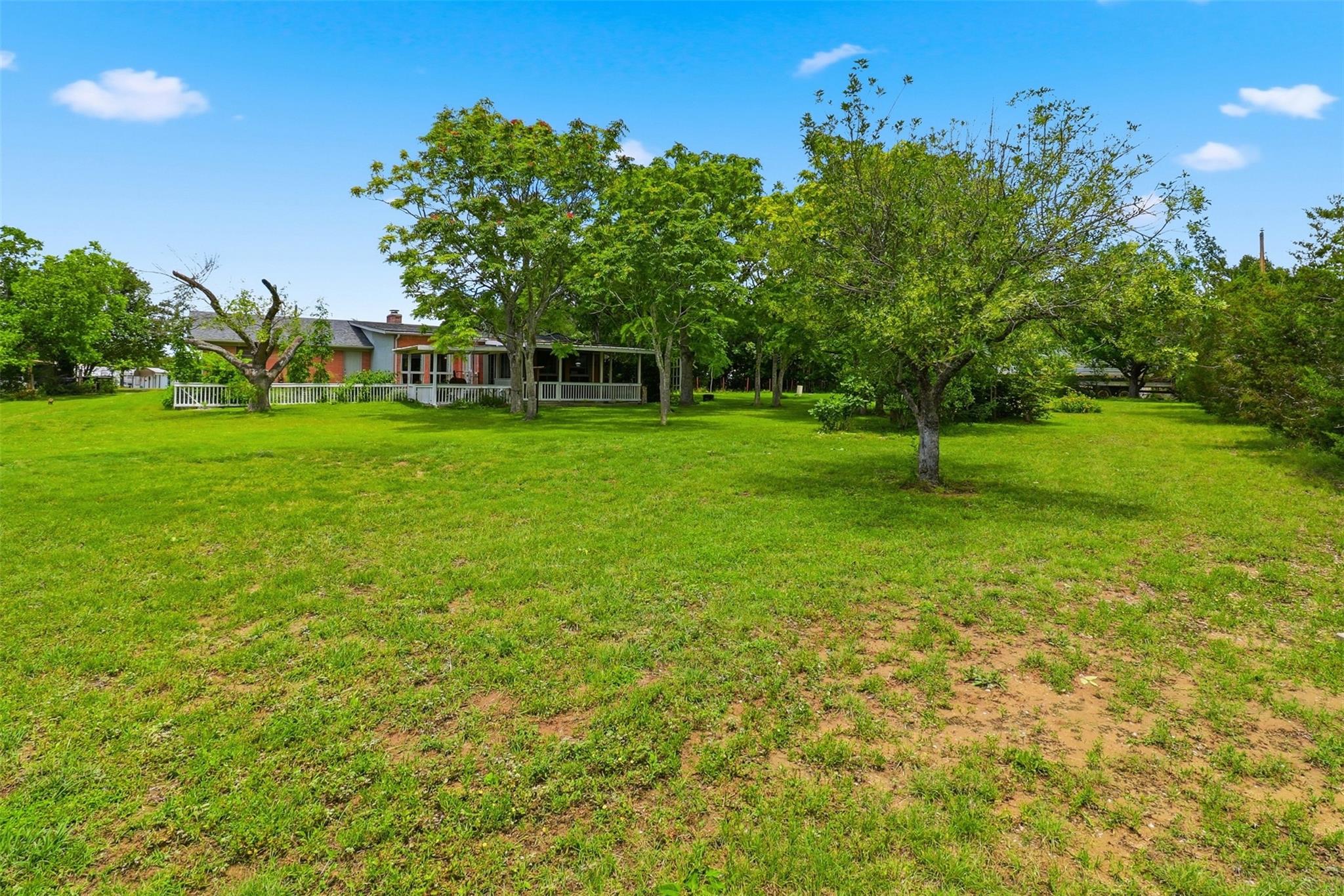 241 Hilltop DR, Burnet, TX 78611