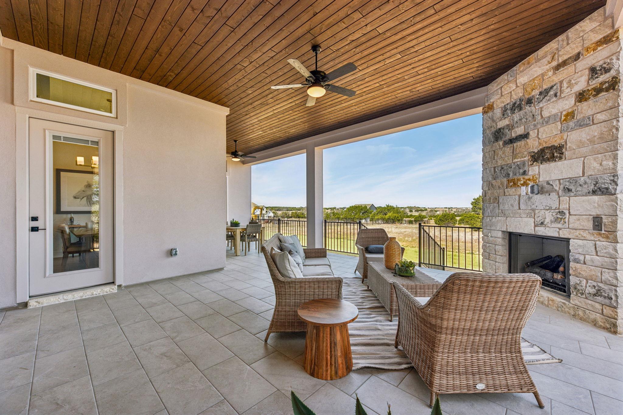 1001 Doelling DR, Florence, TX 76527