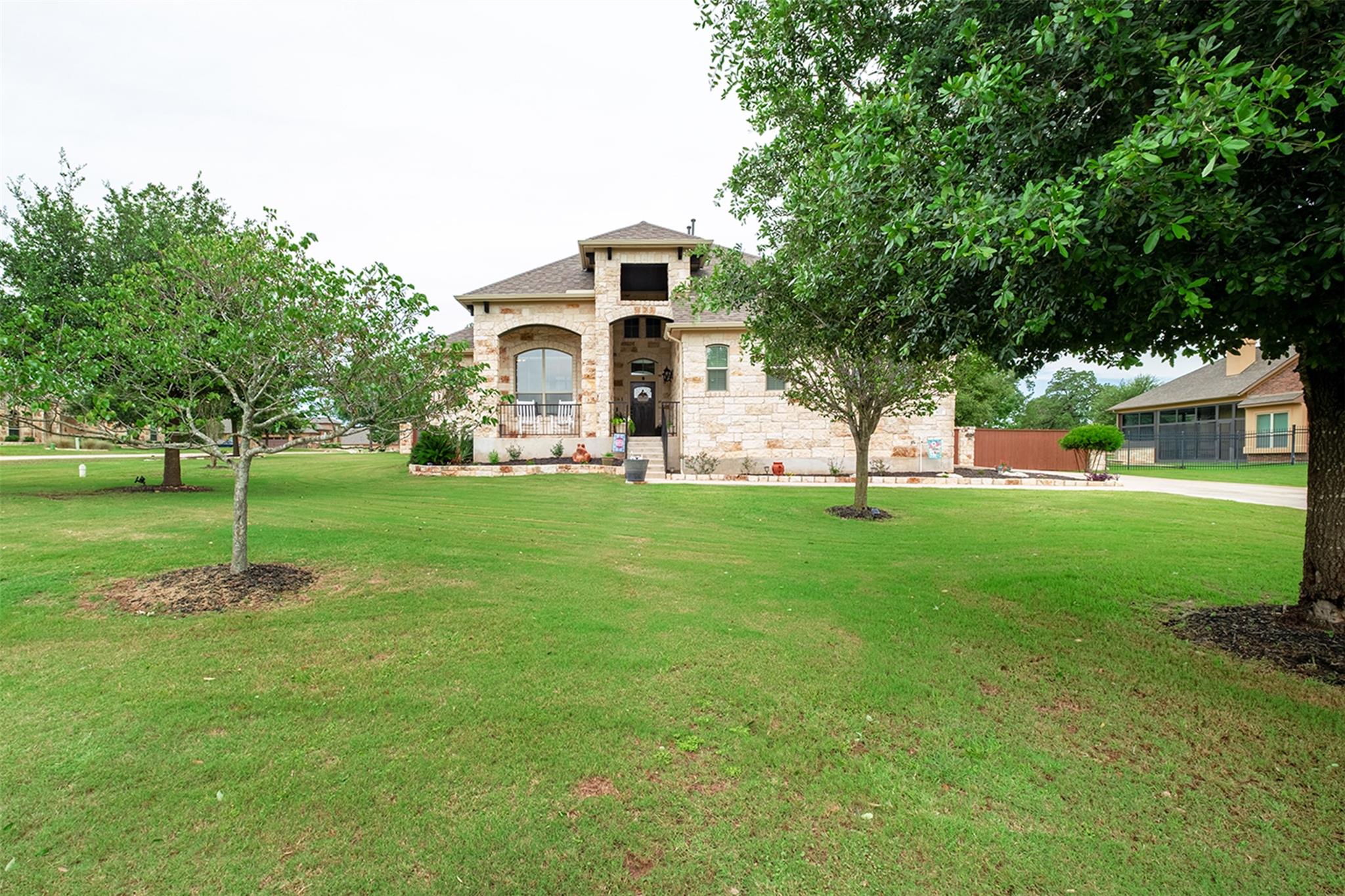102 Mccoy CIR, Bastrop, TX 78602