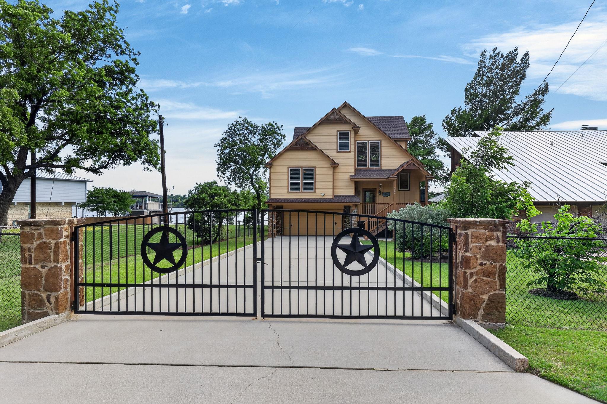1002 Scenic Loop, Kingsland, TX 78639